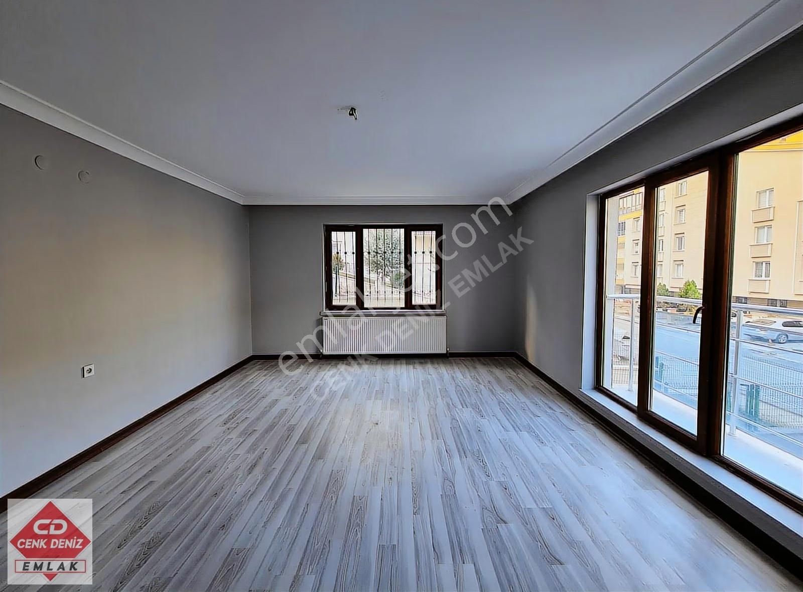 Sancaktepe Göbekte Cadde Üzeri Arakat Ön Cephe 2-banyolu 4+1 - Görsel 2