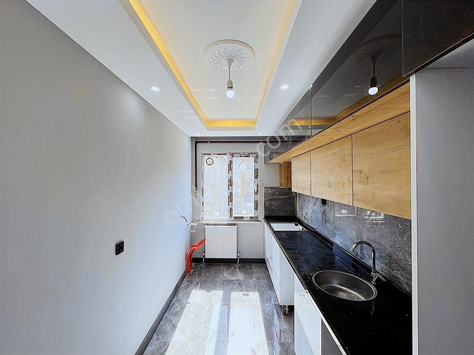 Akdoğanlardan İstasyonda Satılık İskanlı Lüx Ön Cephe 1+1 Daire - Görsel 3