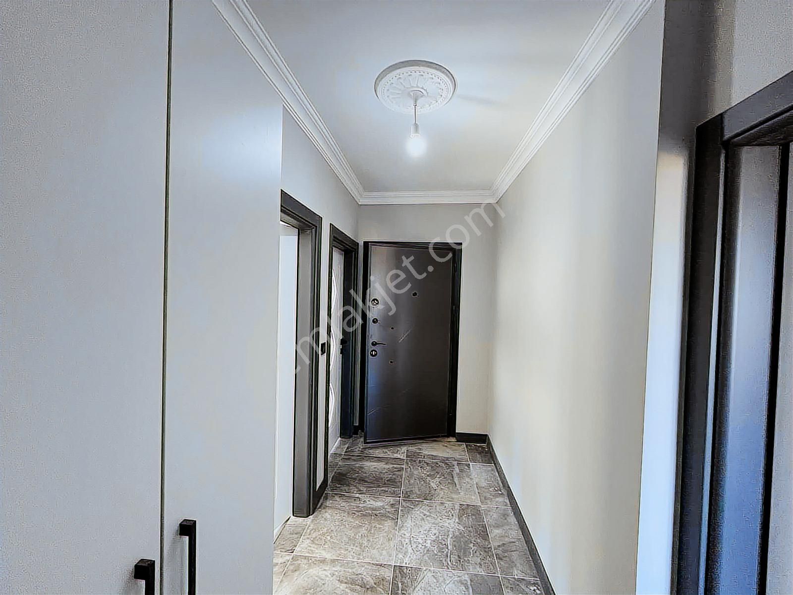 Akdoğanlardan İstasyonda Satılık İskanlı Lüx Ön Cephe 1+1 Daire - Görsel 17