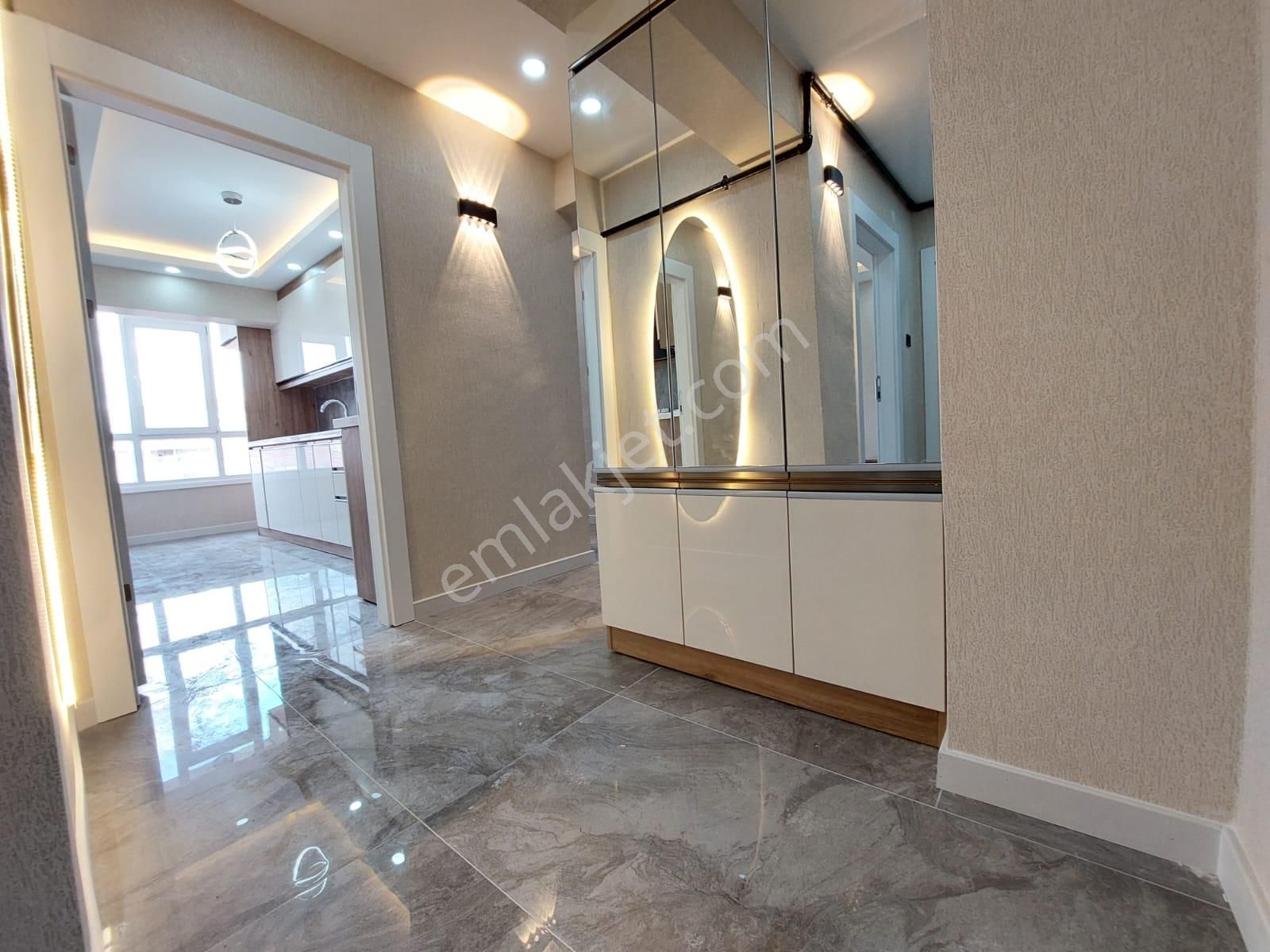 Süvari Mah Ahi Mesut Bulvar Yakını Satılık 3+1 Kat Ta Ful Yapılı Daire - Görsel 26