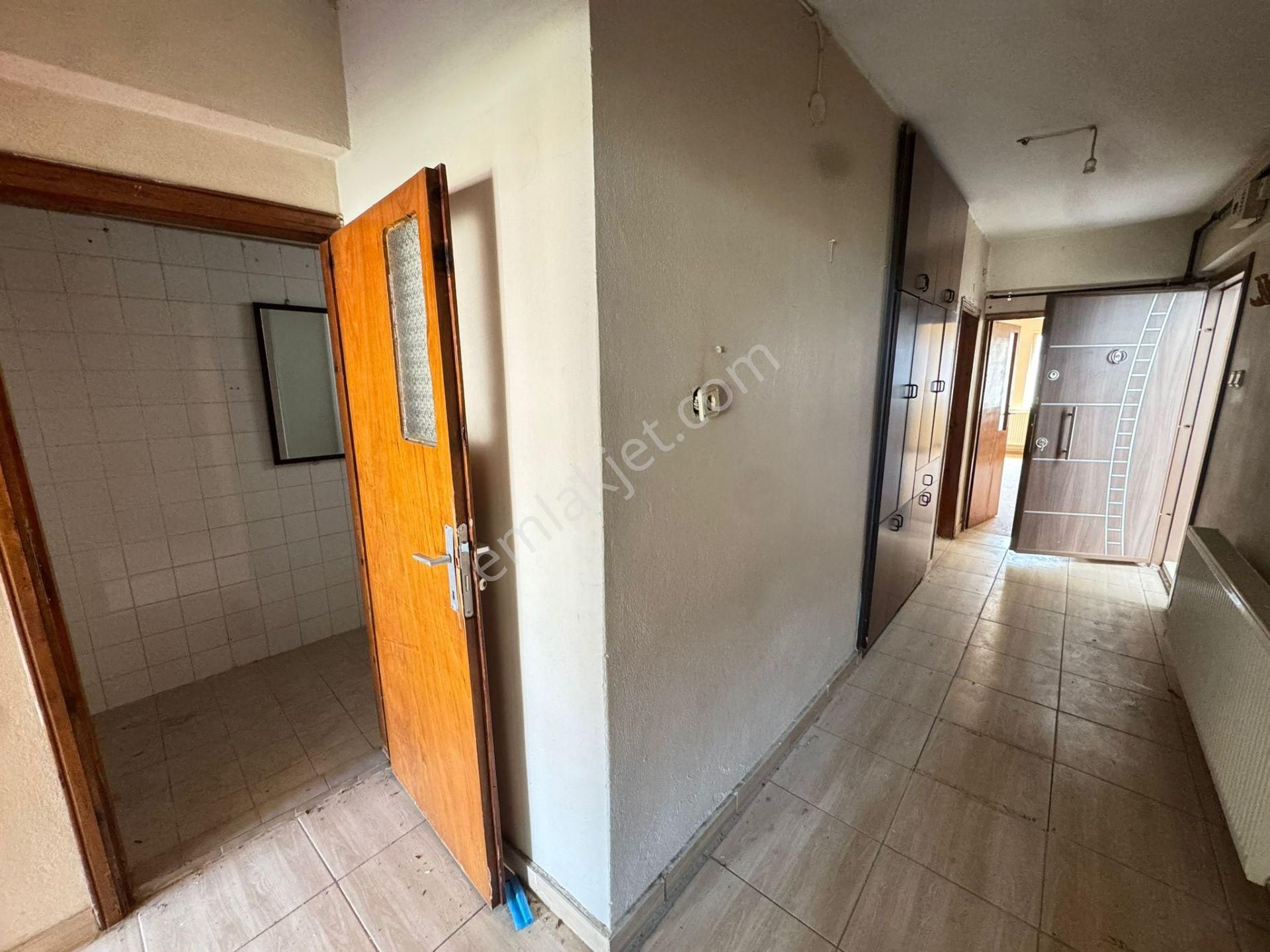 Bursa Yildirimda Sehir Manzarali 2+1 4 Kat Gunesli Aile Evi - Görsel 8