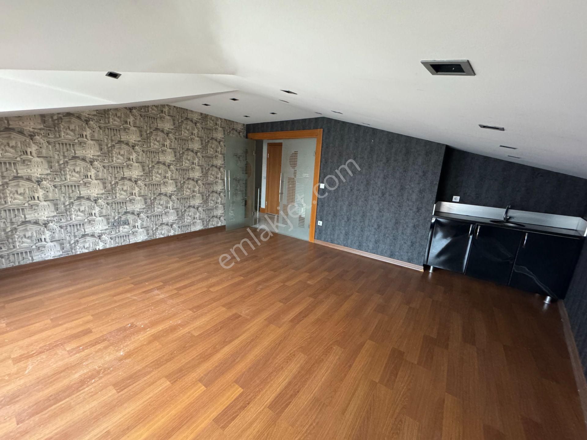 Turyap' Tan Vatan Caddesi Hıstorıa Avm Karşısında Asansörlü Binada 4+2 Dubleks Kiralık Daire - Görsel 30