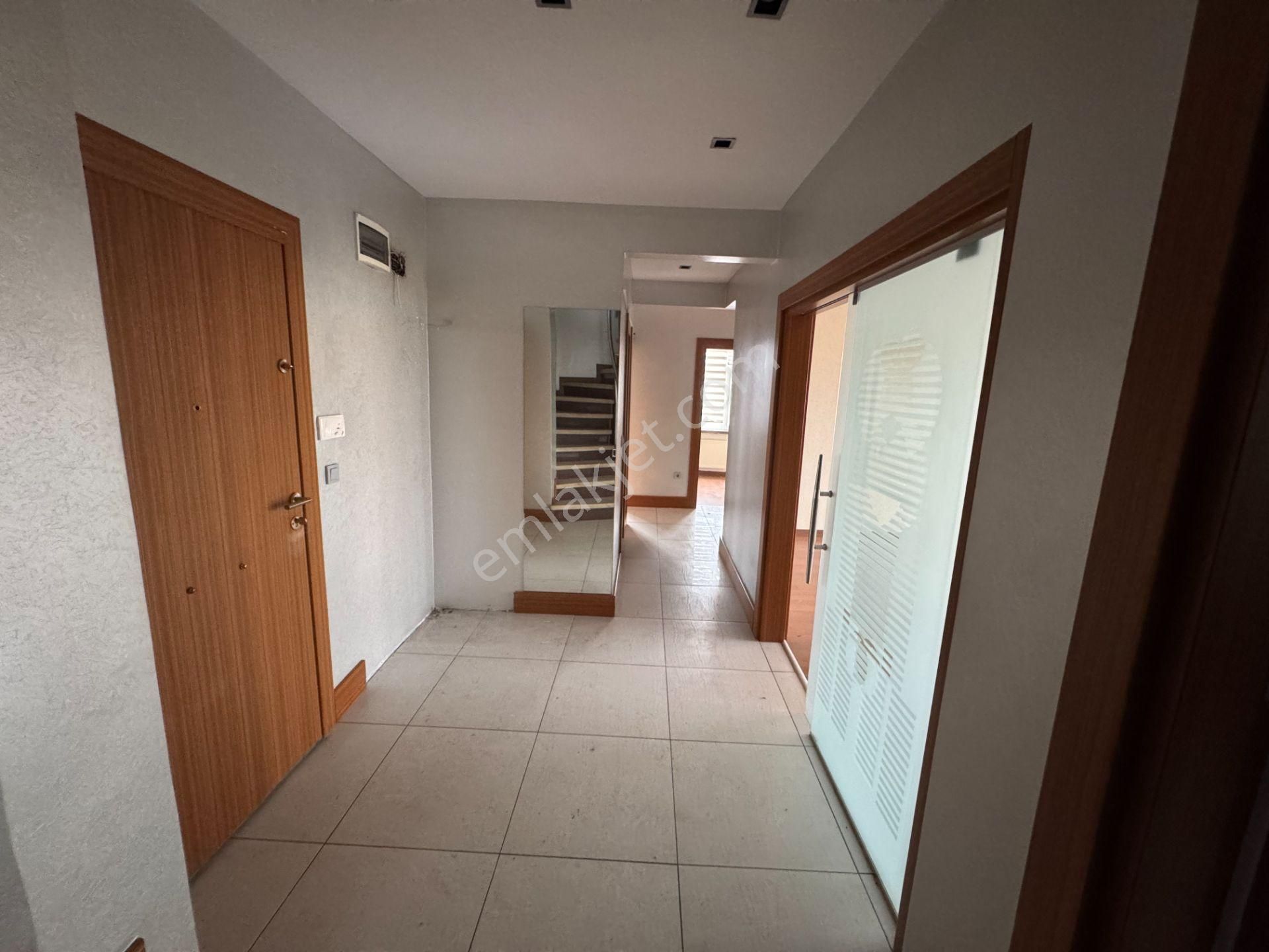 Turyap' Tan Vatan Caddesi Hıstorıa Avm Karşısında Asansörlü Binada 4+2 Dubleks Kiralık Daire - Görsel 15