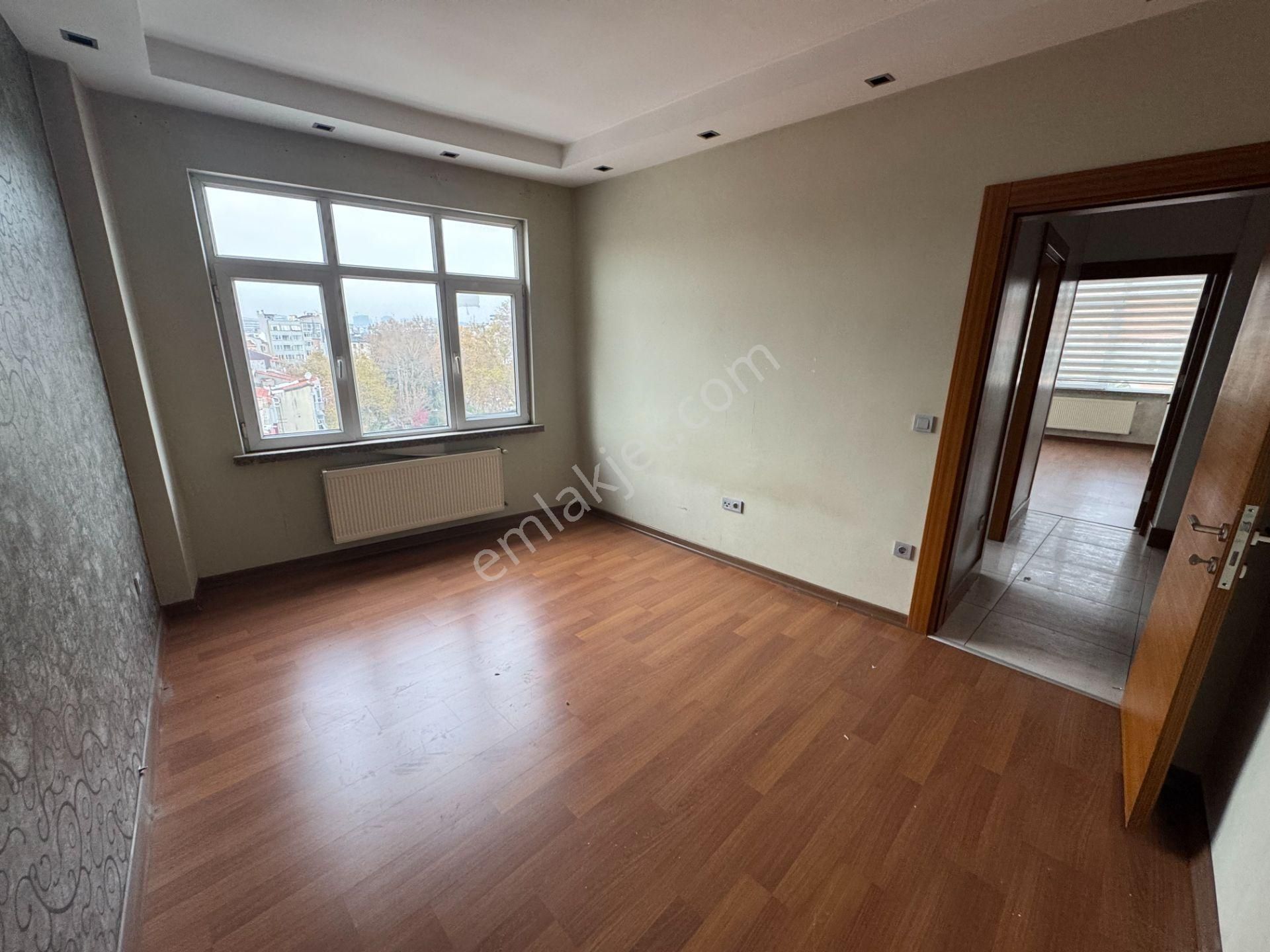 Turyap' Tan Vatan Caddesi Hıstorıa Avm Karşısında Asansörlü Binada 4+2 Dubleks Kiralık Daire - Görsel 3