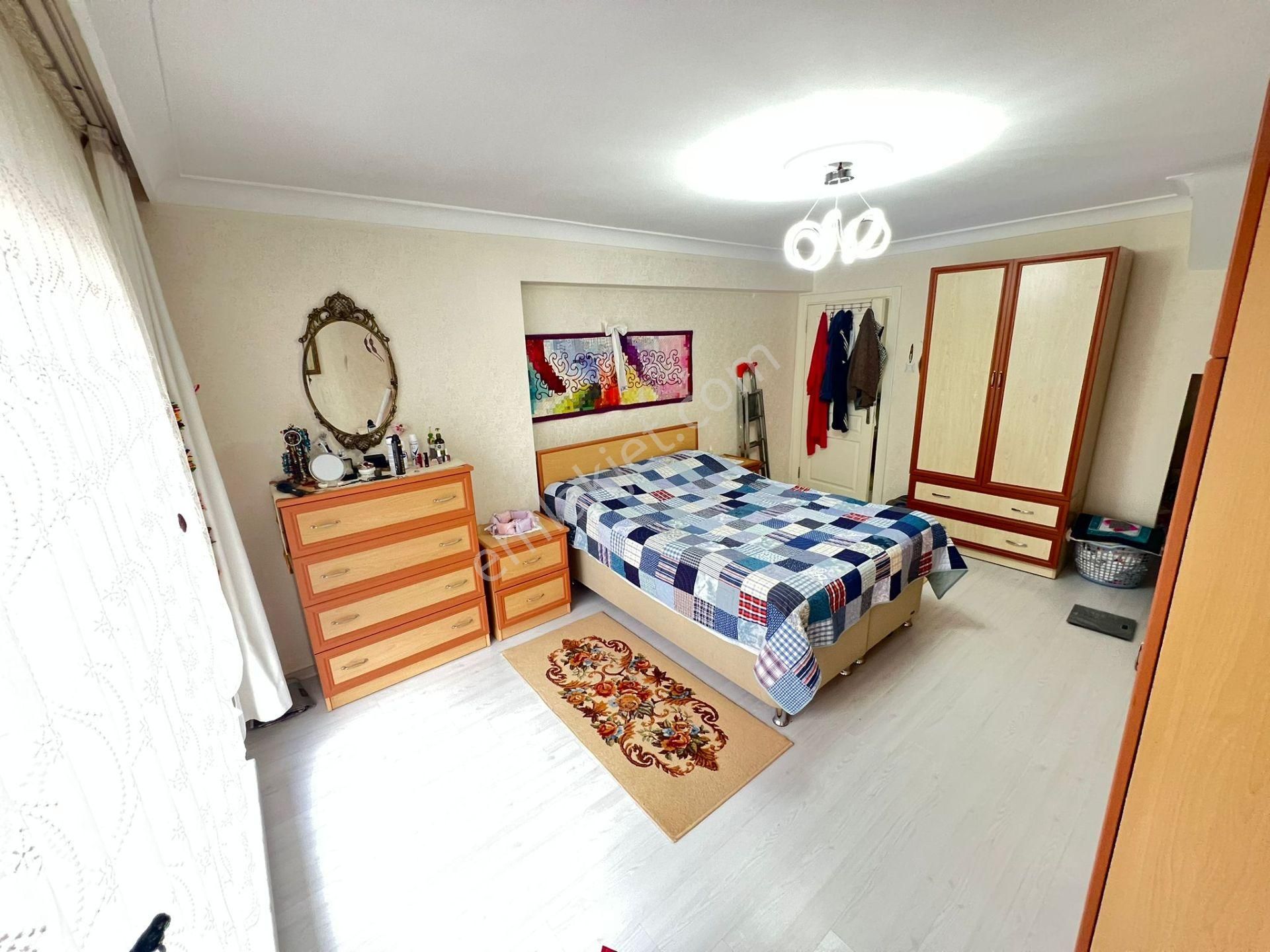 İncirli Lisesi Yanında 6+1 Lüks Dubleks! Asansörlü, Merkezi Konum - Görsel 12