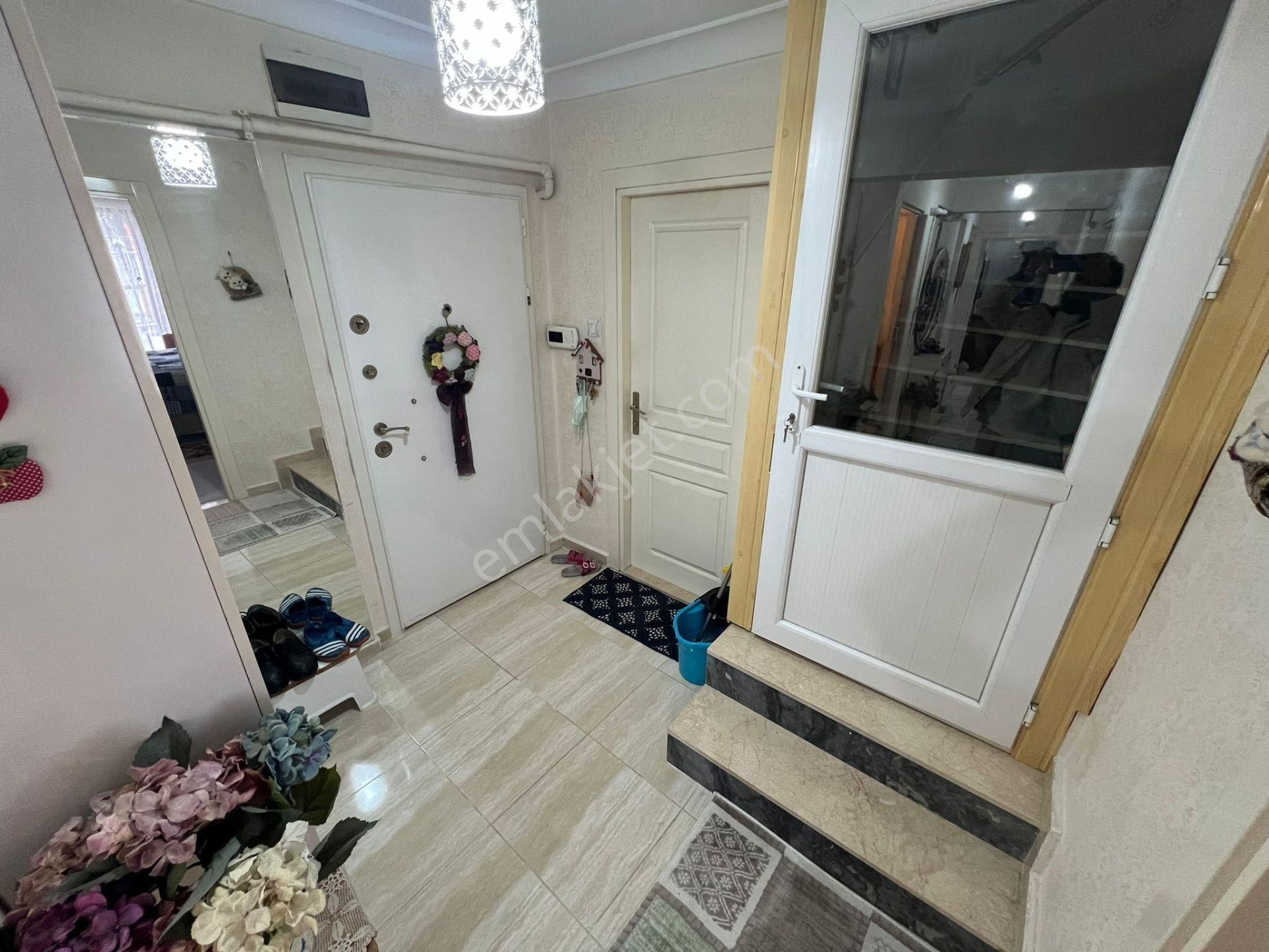 İncirli Lisesi Yanında 6+1 Lüks Dubleks! Asansörlü, Merkezi Konum - Görsel 14