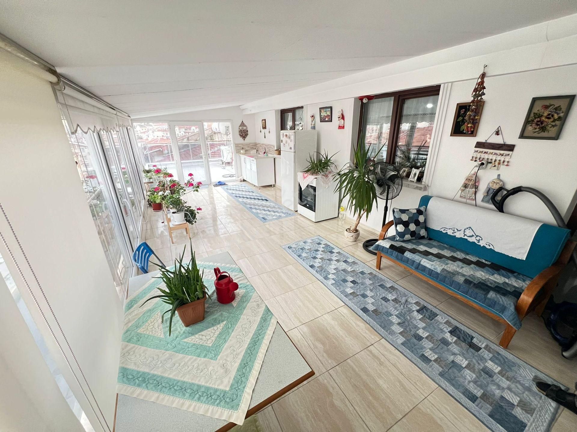 İncirli Lisesi Yanında 6+1 Lüks Dubleks! Asansörlü, Merkezi Konum - Görsel 24