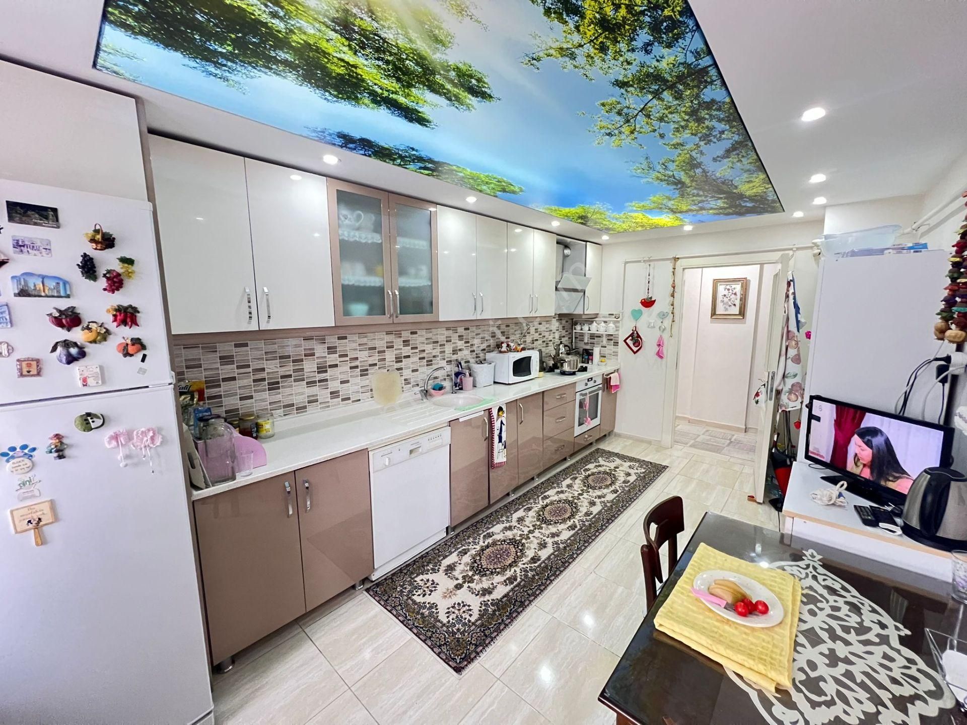 İncirli Lisesi Yanında 6+1 Lüks Dubleks! Asansörlü, Merkezi Konum - Görsel 3