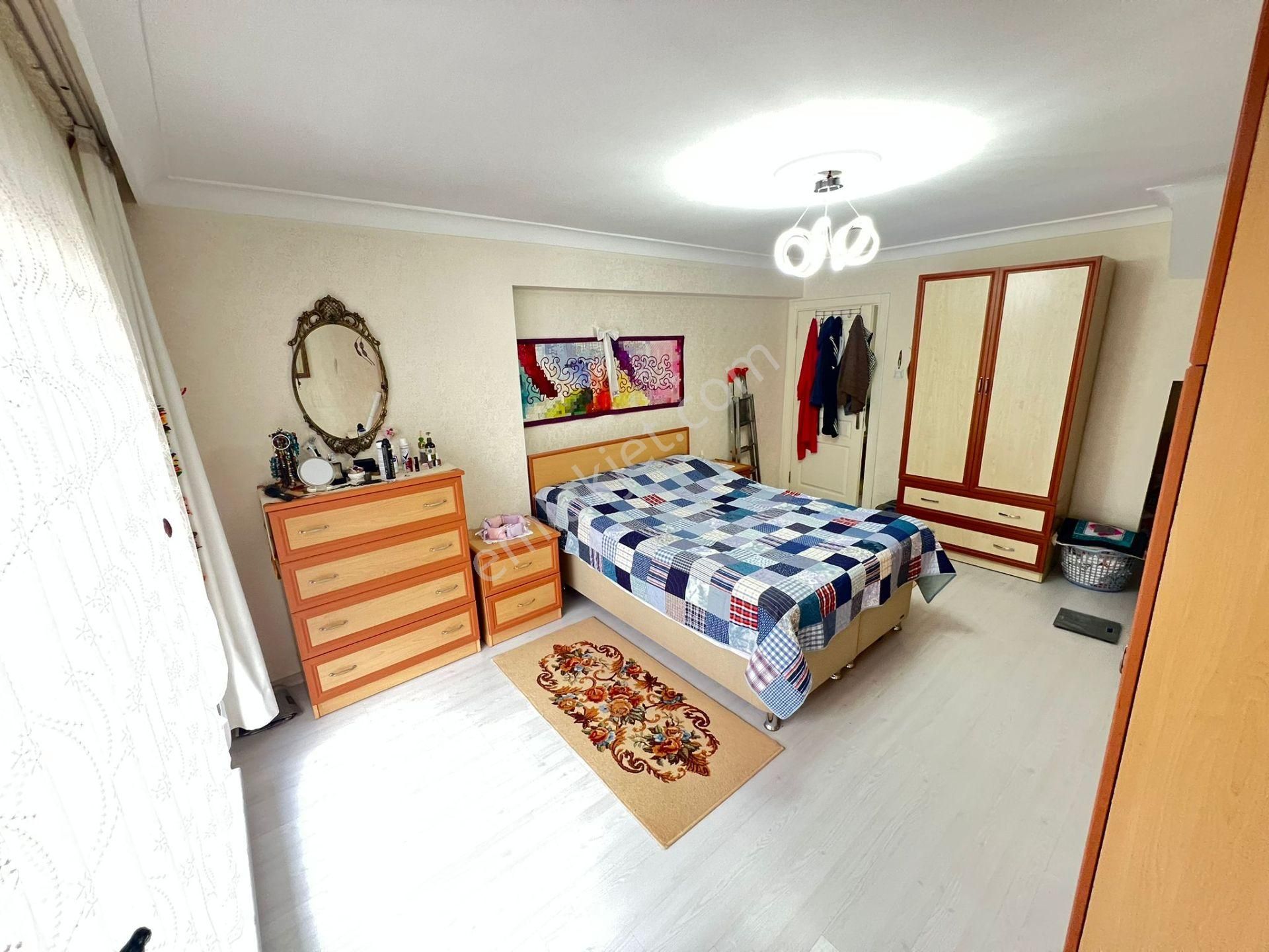 İncirli Lisesi Yanında 6+1 Lüks Dubleks! Asansörlü, Merkezi Konum - Görsel 13