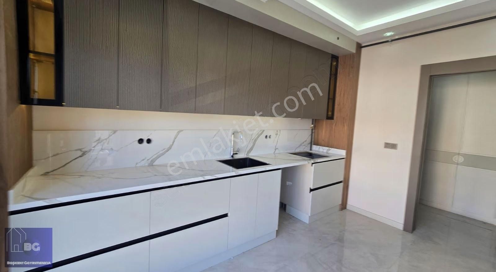 Başkentten Naz Bayrak Karşısı 3+1 140 M2. Kredi Oranı 1.87 - Görsel 24