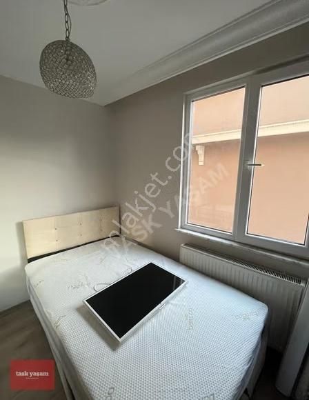 Nişantaşı Meşrutiyet Genç Binada Full Eşyalı 2+1 Daire - Görsel 11