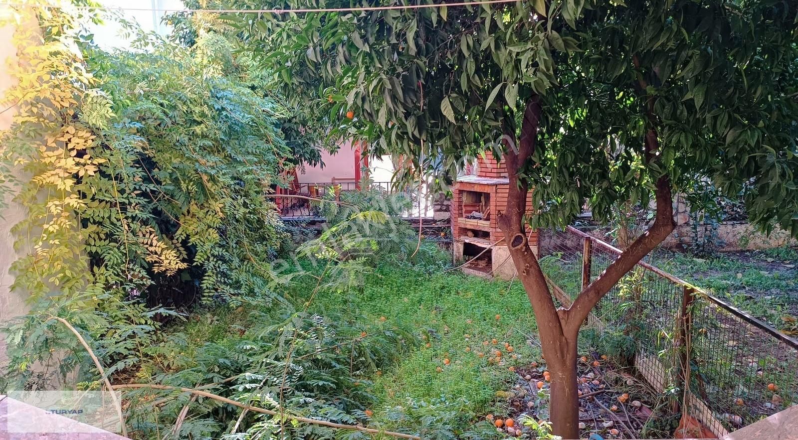 Icmelerde Denıze Yakın Satılık Bahcelı Ev - Görsel 12