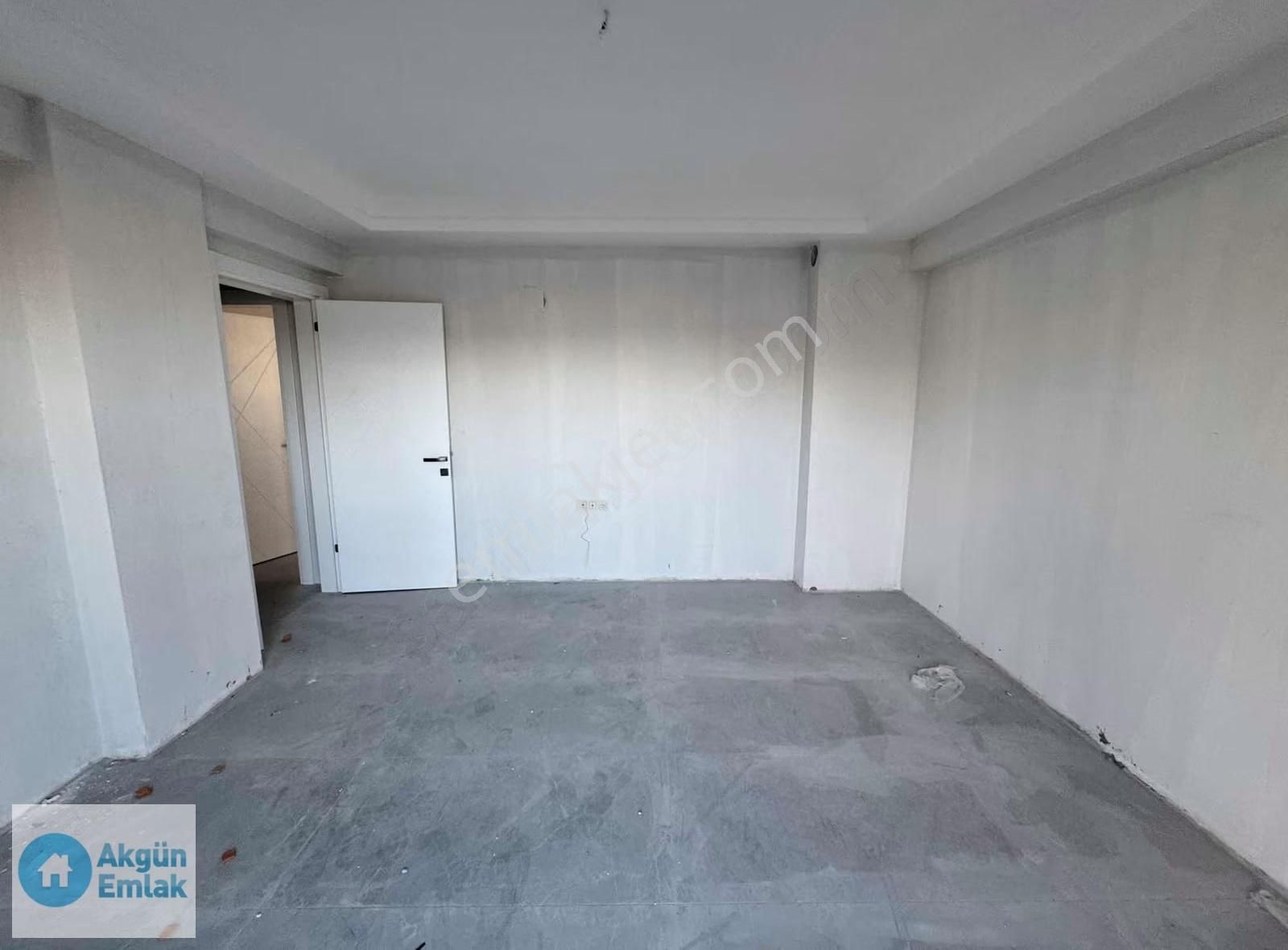 Akgün Emlaktan Hürriyet Mah. Özel Otoparklı 95 M2 2+1 Arakat - Görsel 11