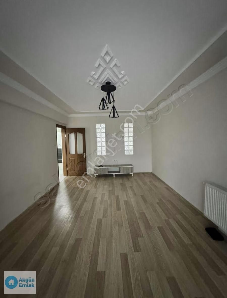 Hürriyet Mah. Hilaliye Caddesi Yakını 3+1 160 M2 Zemin Kat - Görsel 16