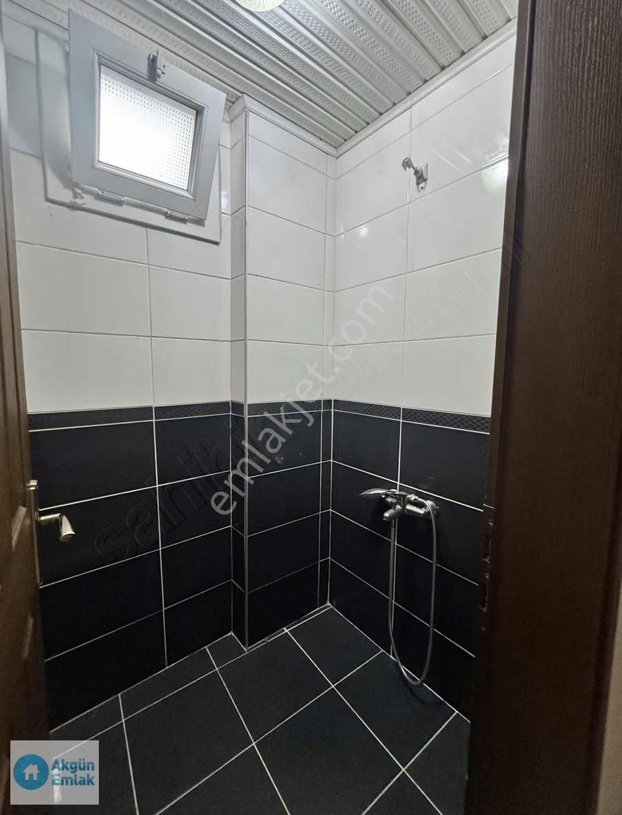 Hürriyet Mah. Hilaliye Caddesi Yakını 3+1 160 M2 Zemin Kat - Görsel 14