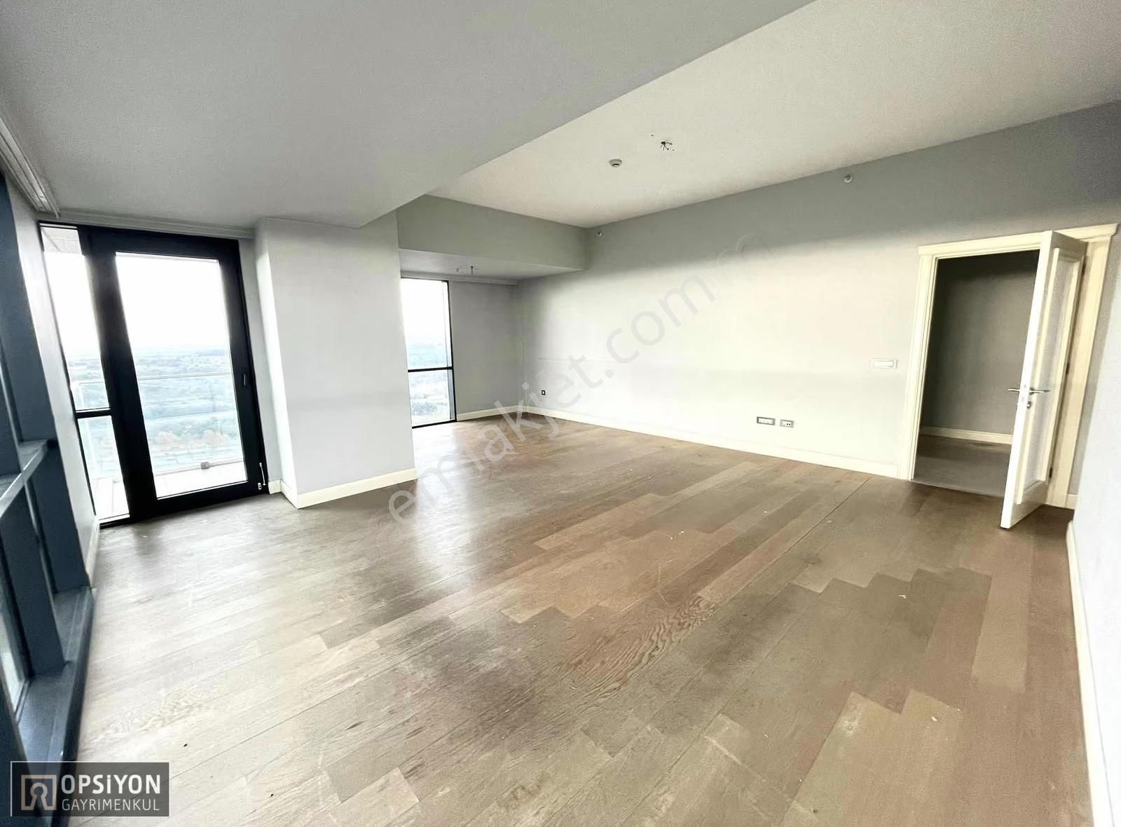 Venezia' Da 3+1 Çamaşır Odalı 3 Banyolu Kiracısız Satılık Daire - Görsel 18