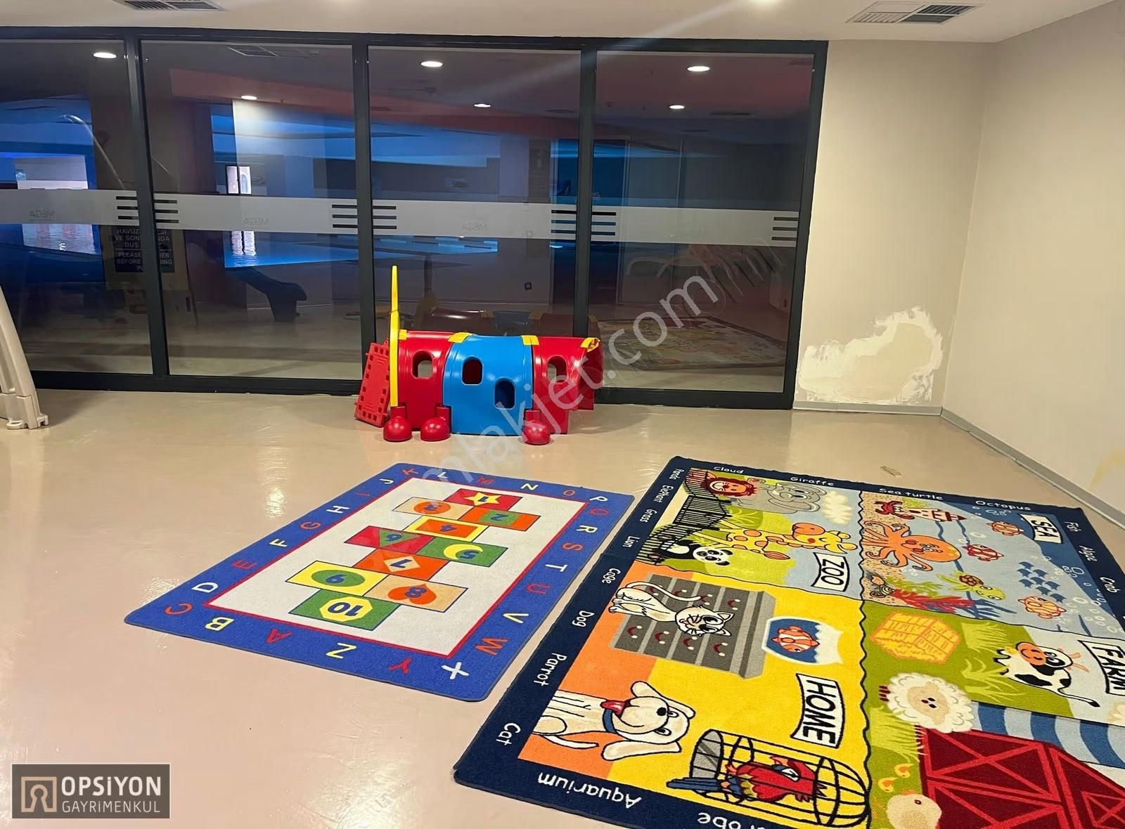 Venezia'da Şehir Cephe Full Teraslı Büyük 1+1 Boş Satılık Daire - Görsel 13