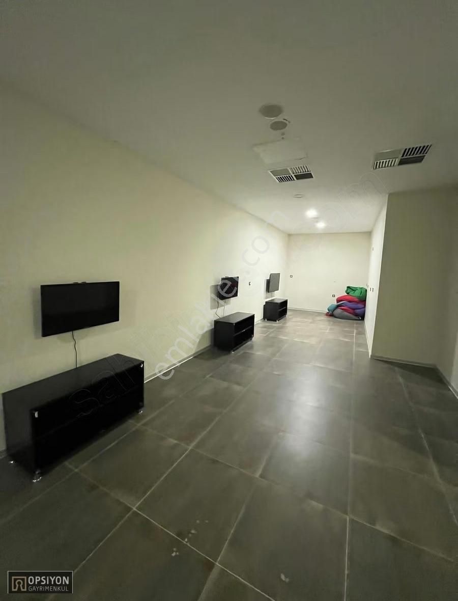 Venezia'da Şehir Cephe Full Teraslı Büyük 1+1 Boş Satılık Daire - Görsel 15