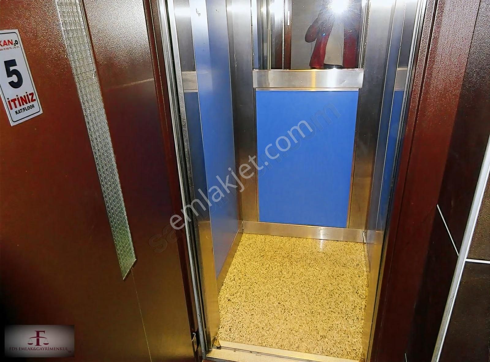 Bahçelievler Yenibosna Çobançeşme Mah Satılık Dubleks Daire - Görsel 33