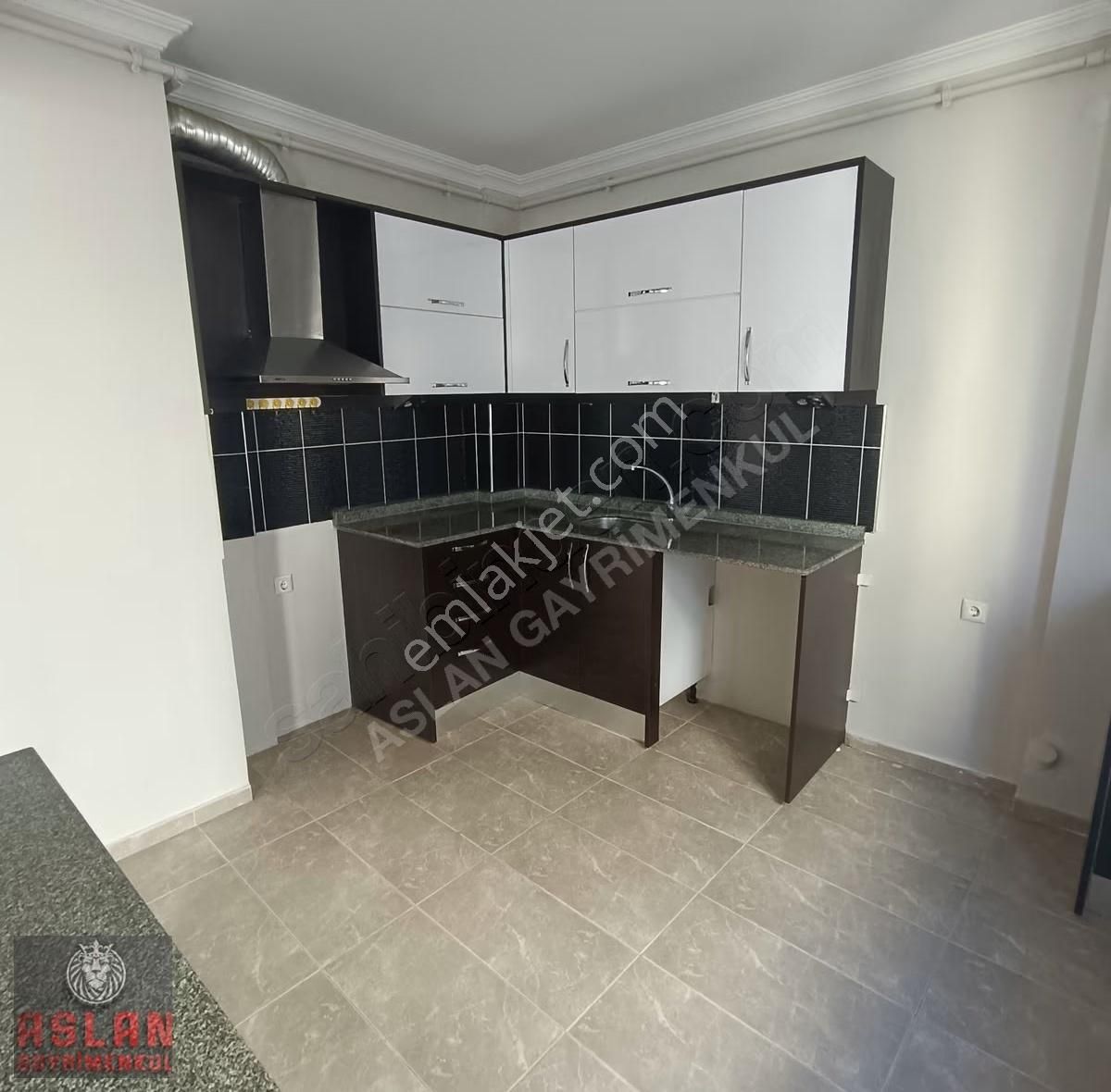 Aslan Emlak Garimenkulden Mamure Mah. Kiralık 3+1 - Görsel 13