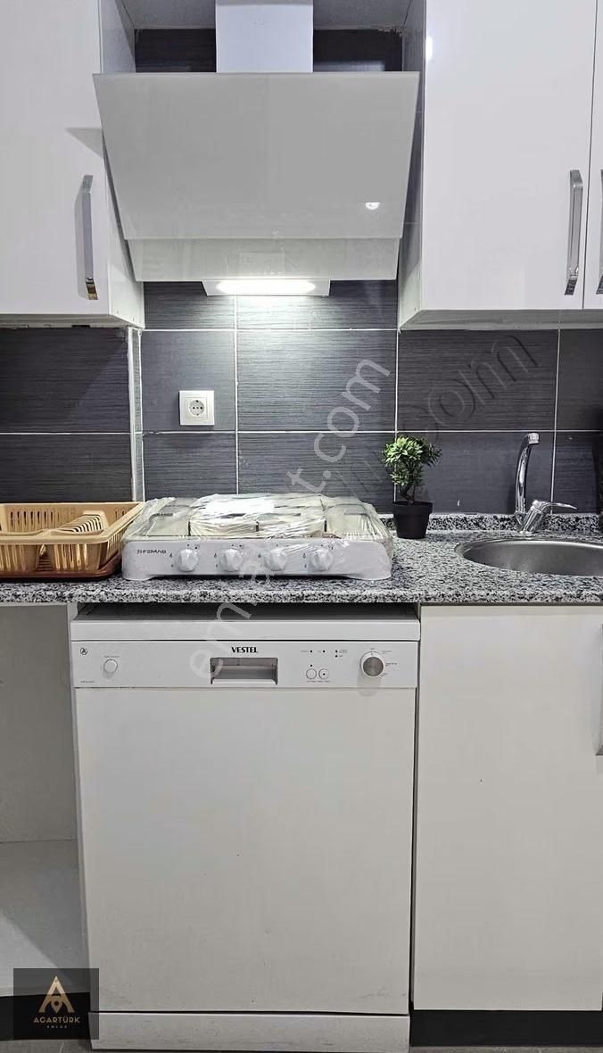İsabeylide Üni Kampüs Mevkii Eşyalı 2+0 Geniş Daire ! - Görsel 4