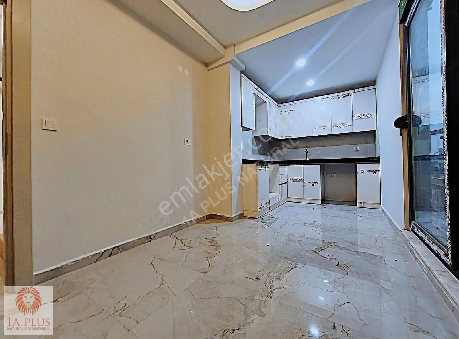 Deniz Mahallesi'nde 3+1 180 M2 Antalya'nın Merkezinde Muhteşem - Görsel 33