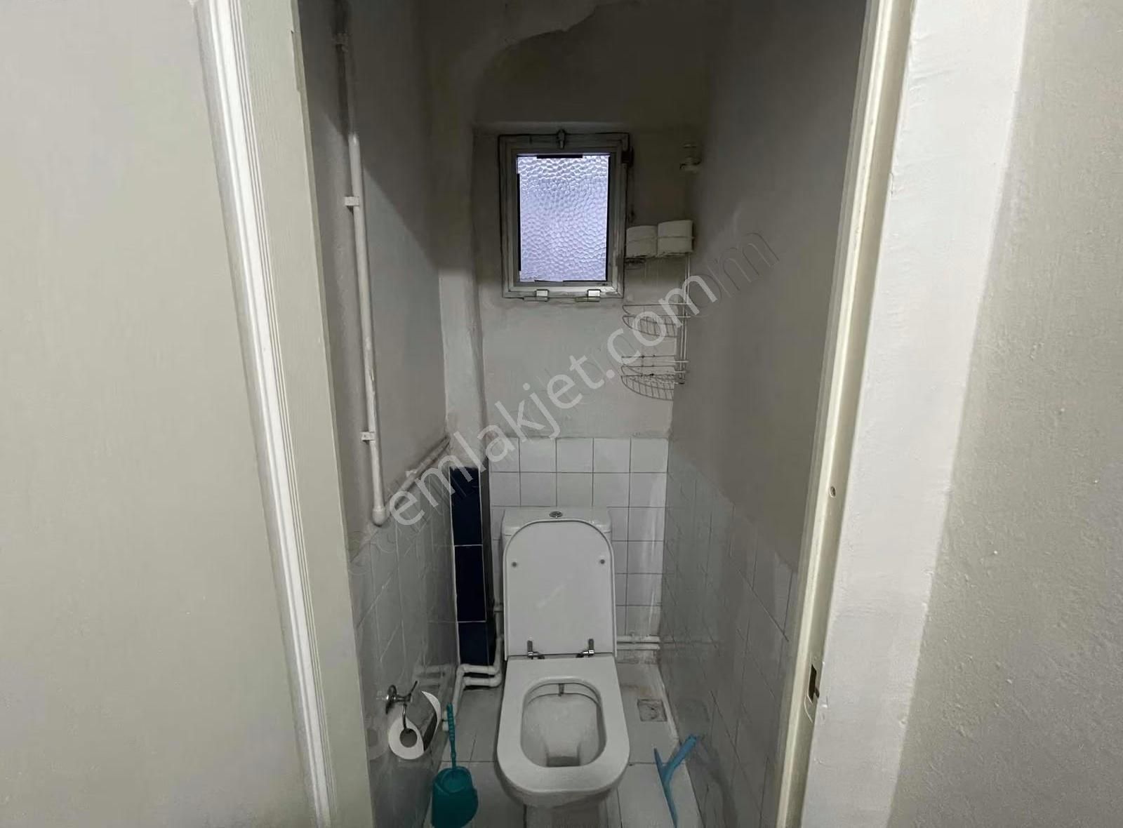 Bayrampaşa Terazidere'de 105 M2 Krediye Uygun Satılık 2+1 Daire! - Görsel 2