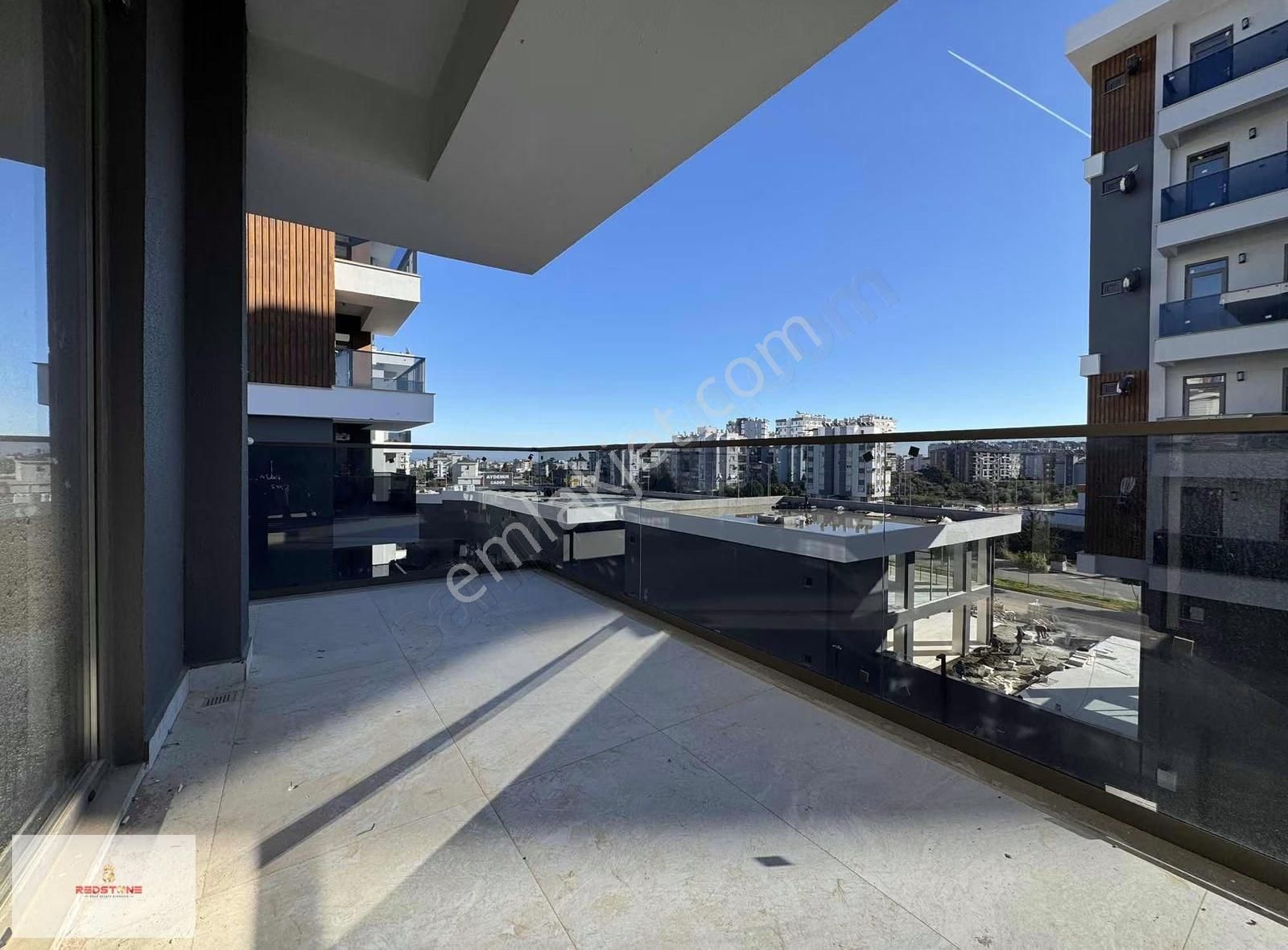 Aydoğmuşta Cadde Üzeri Havuzlu Sitede Sıfır Kiralık 3+1 Daire!!! - Görsel 5