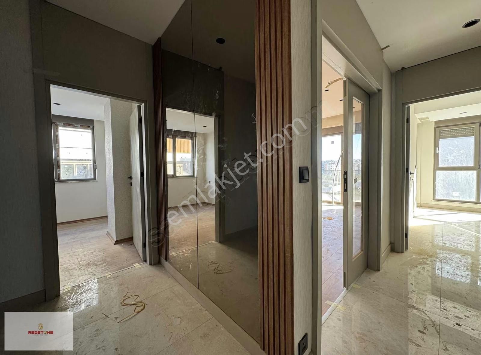Aydoğmuşta Cadde Üzeri Havuzlu Sitede Sıfır Kiralık 3+1 Daire!!! - Görsel 12