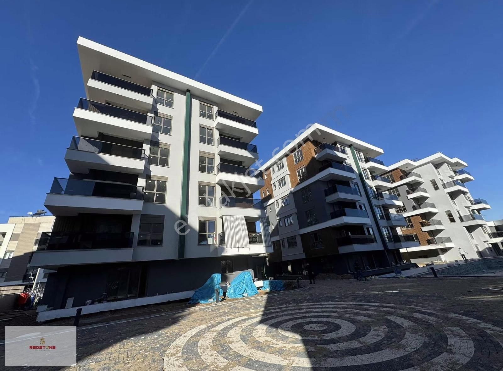 Aydoğmuşta Cadde Üzeri Havuzlu Sitede Sıfır Kiralık 3+1 Daire!!! - Görsel 25