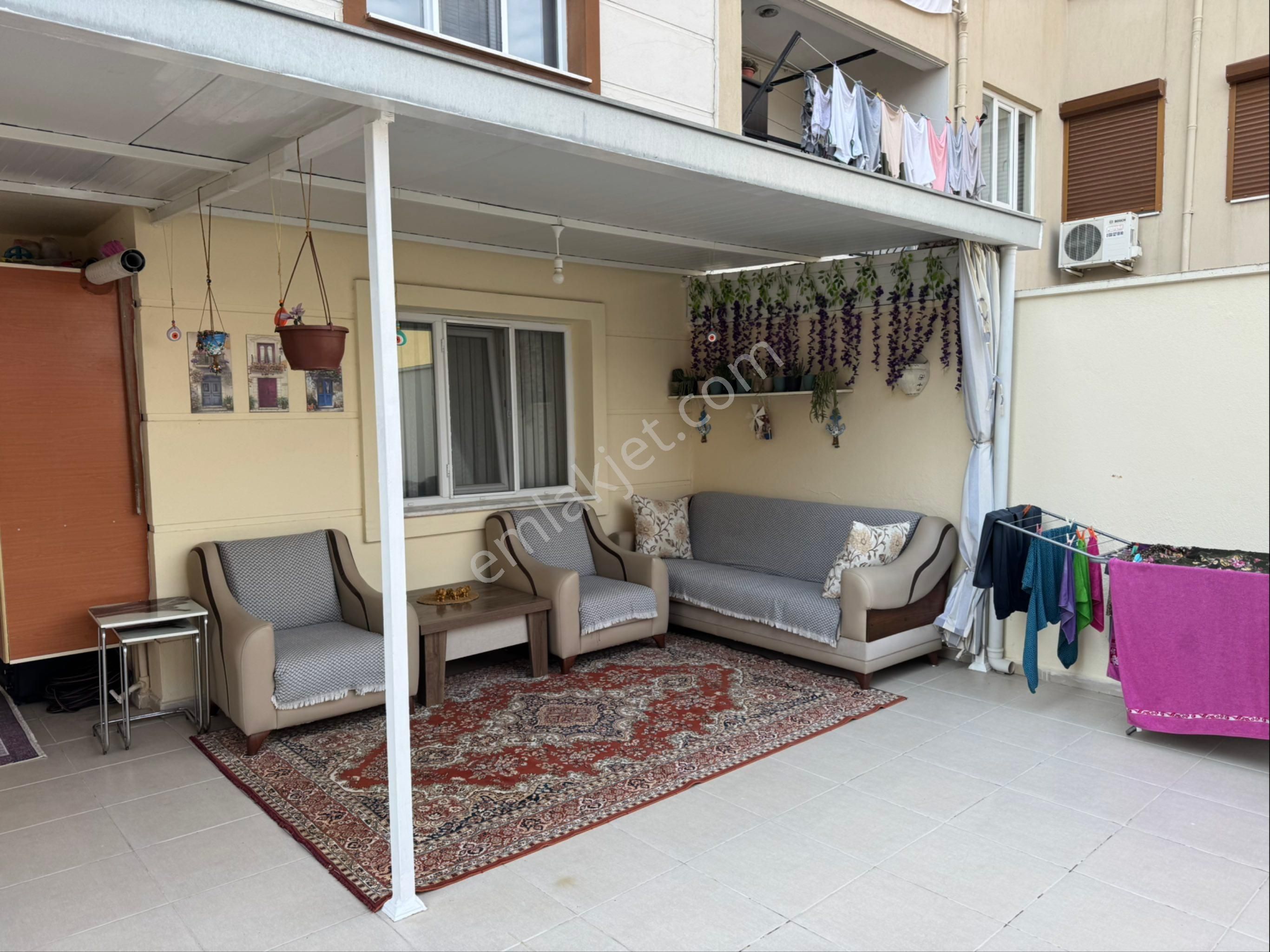 Satılık 3+1 Kapalı Mutfak Ayrıca 70 M2 Teraslı Dairemiz - Görsel 2