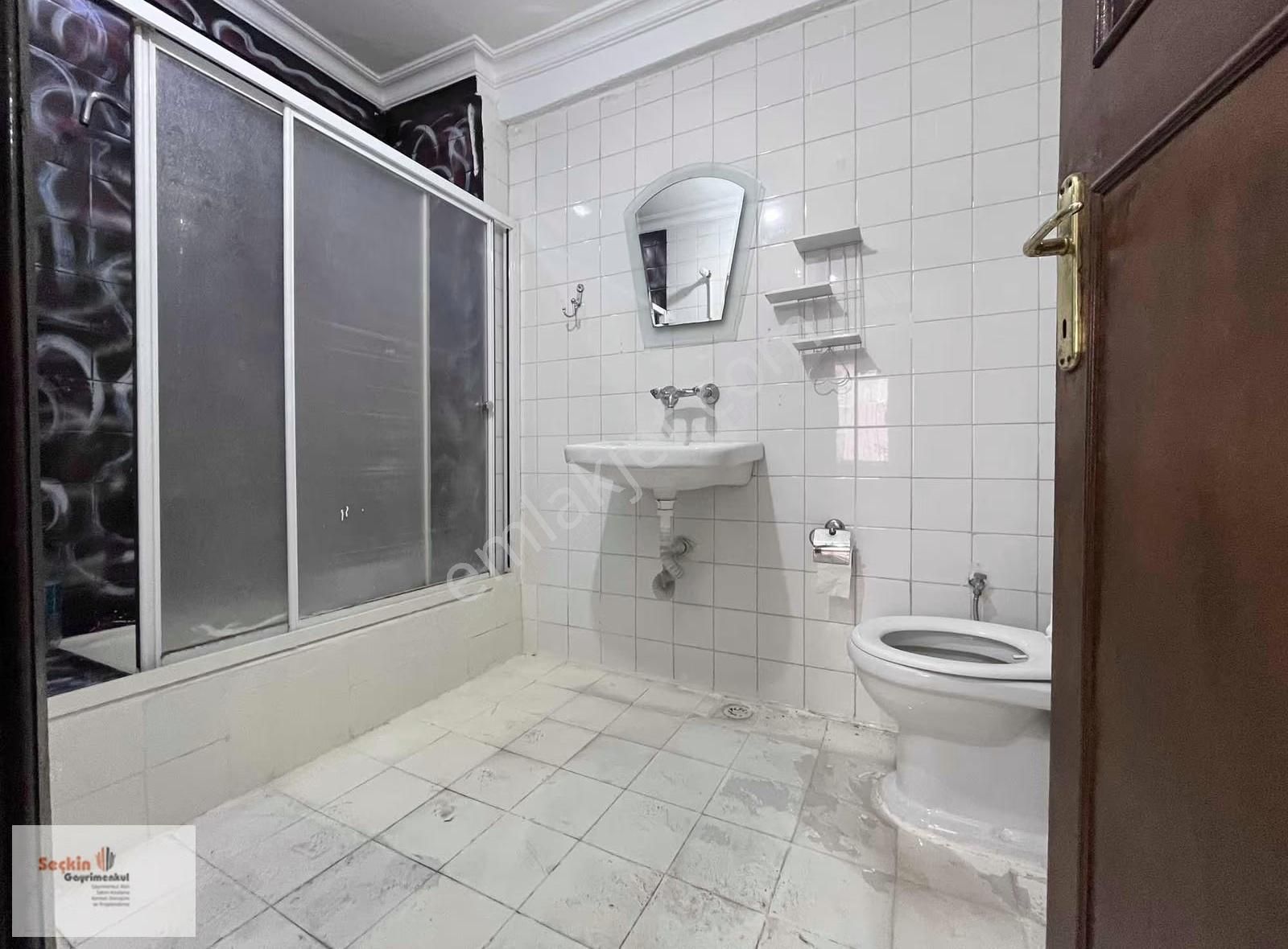 Maltepe Zümrütevlerde Öz İş Sitesi Site İçerisinde 3+1 120 M2 - Görsel 22