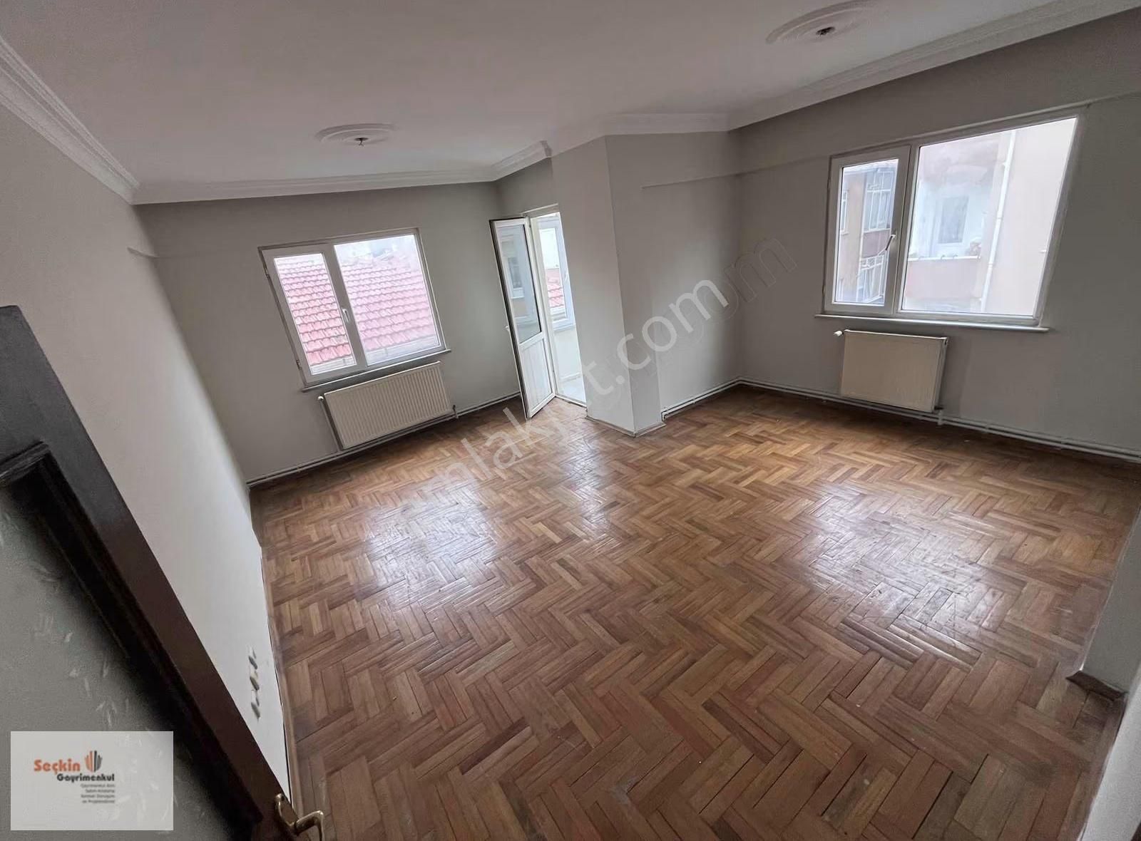 Maltepe Zümrütevlerde Öz İş Sitesi Site İçerisinde 3+1 120 M2 - Görsel 12