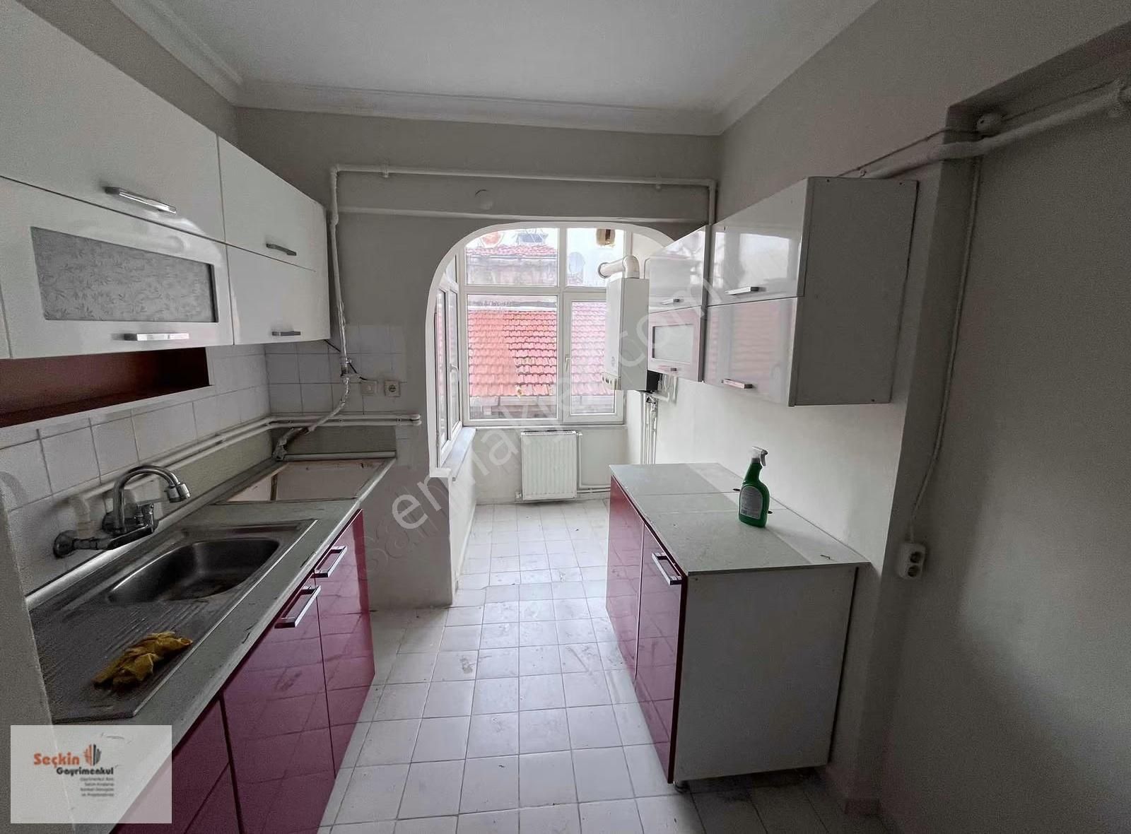 Maltepe Zümrütevlerde Öz İş Sitesi Site İçerisinde 3+1 120 M2 - Görsel 26