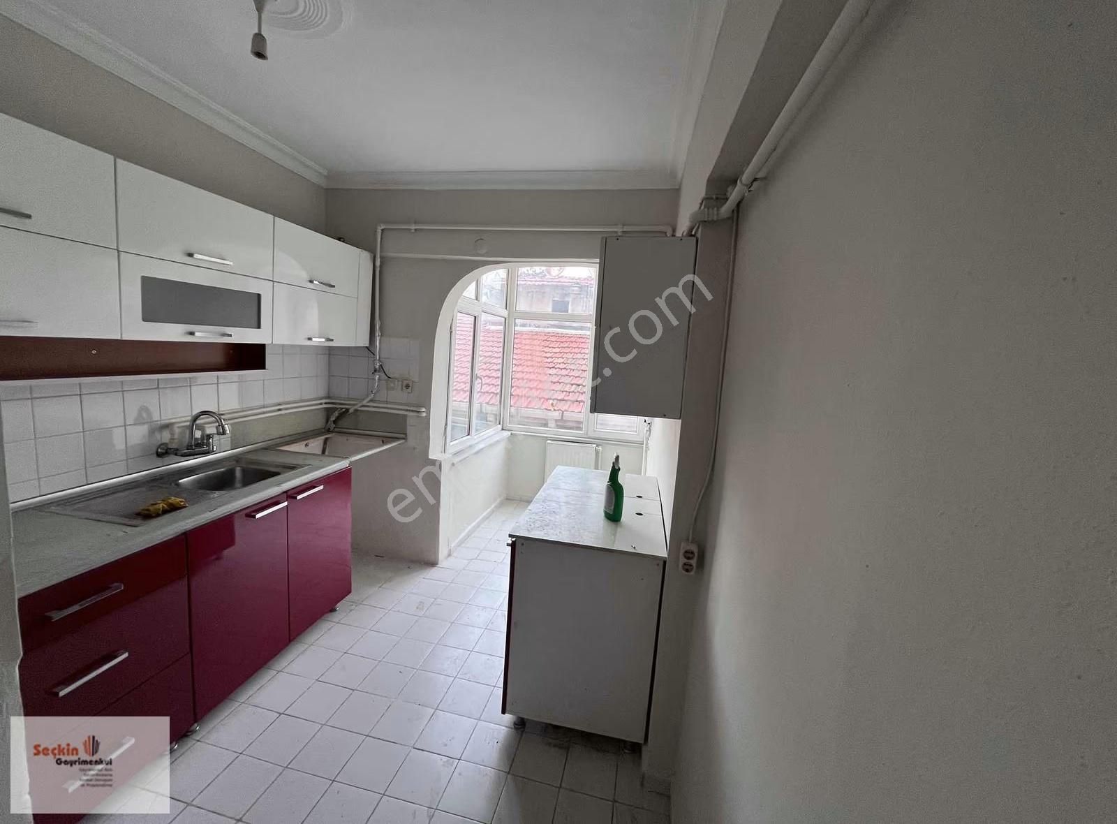 Maltepe Zümrütevlerde Öz İş Sitesi Site İçerisinde 3+1 120 M2 - Görsel 17