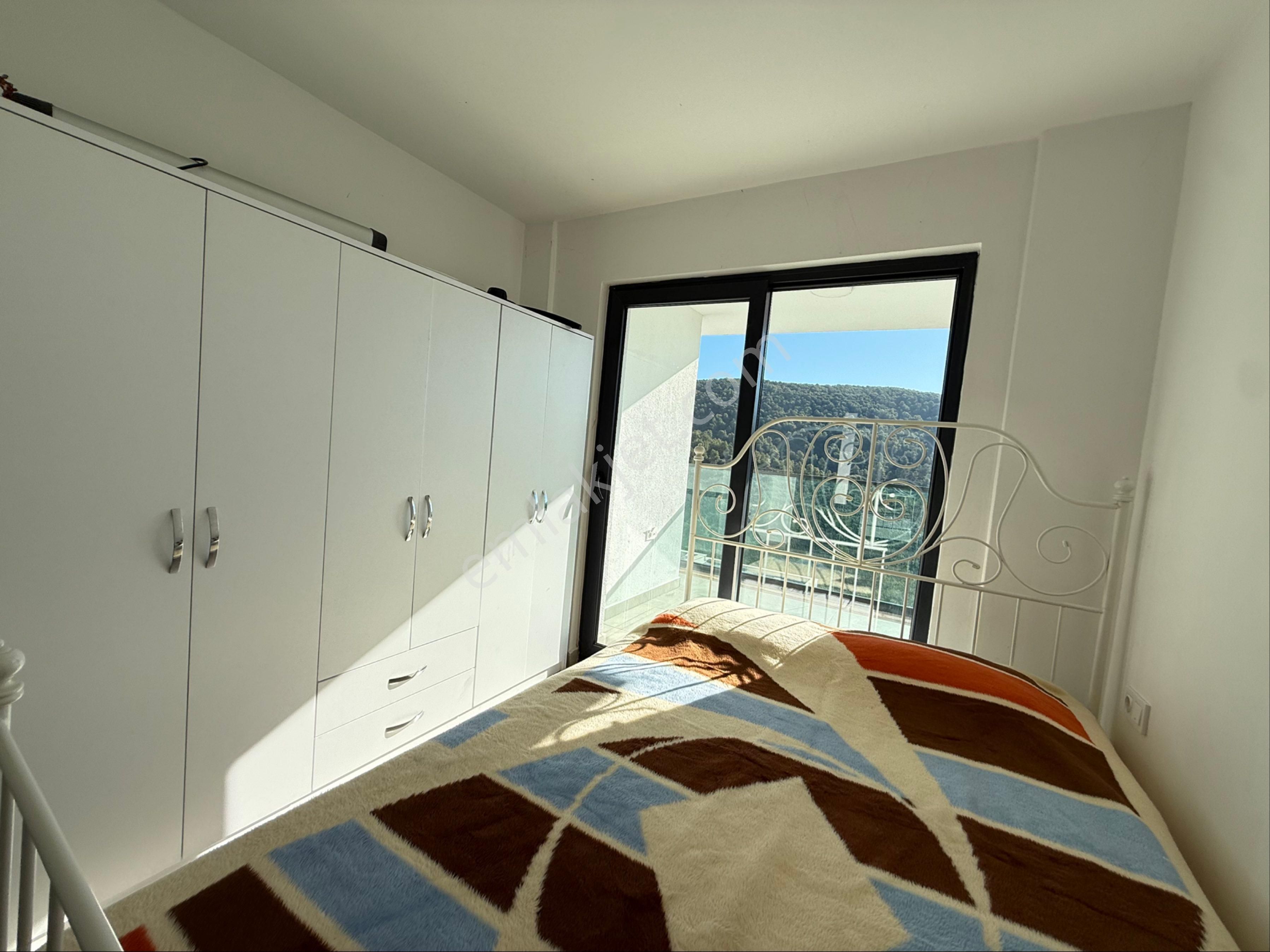 İris Adabükü Sitesi’nde Deniz Ve Orman Manzarali 2+1 Üst Kat Daire - Görsel 6