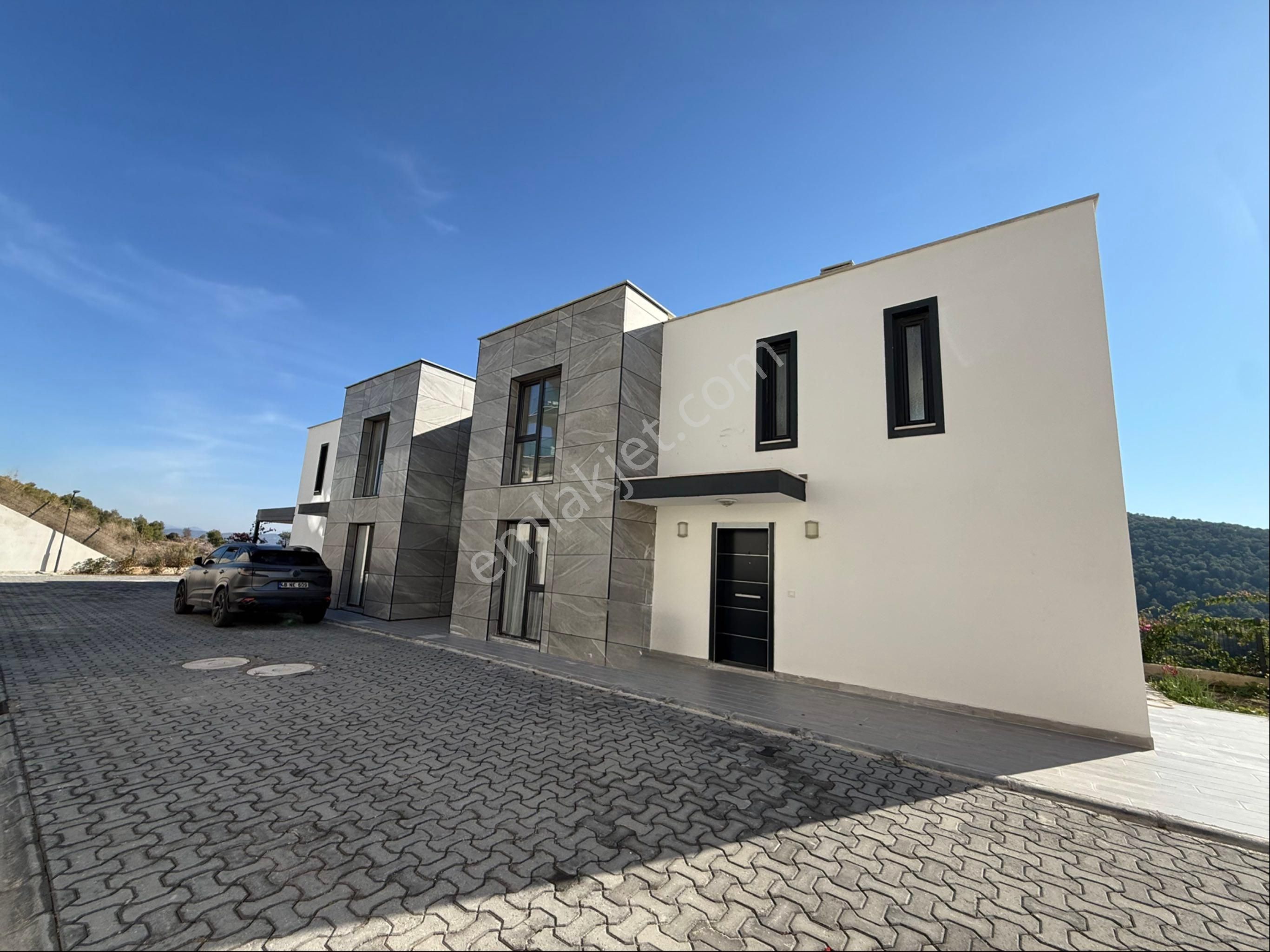 İris Adabükü Sitesi’nde Deniz Ve Orman Manzarali 2+1 Üst Kat Daire - Görsel 19