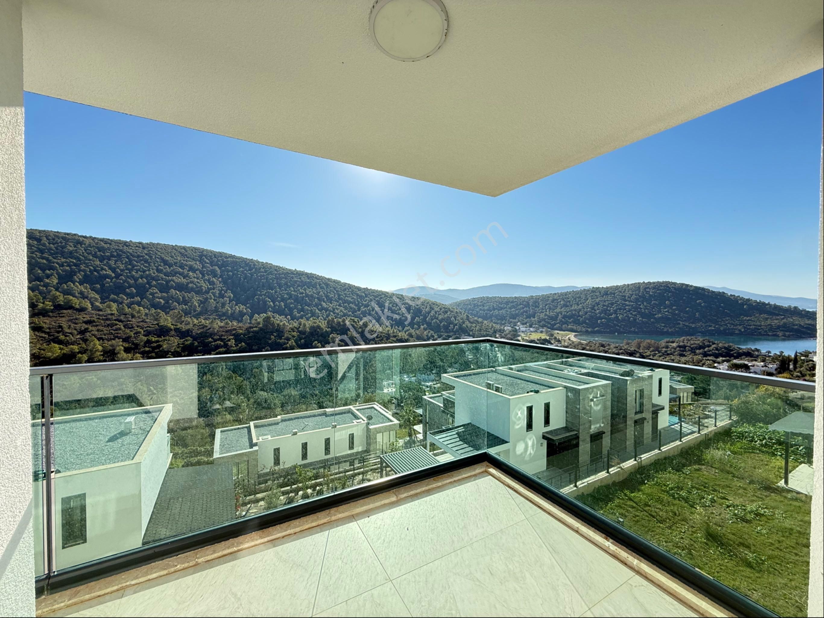 İris Adabükü Sitesi’nde Deniz Ve Orman Manzarali 2+1 Üst Kat Daire - Görsel 4