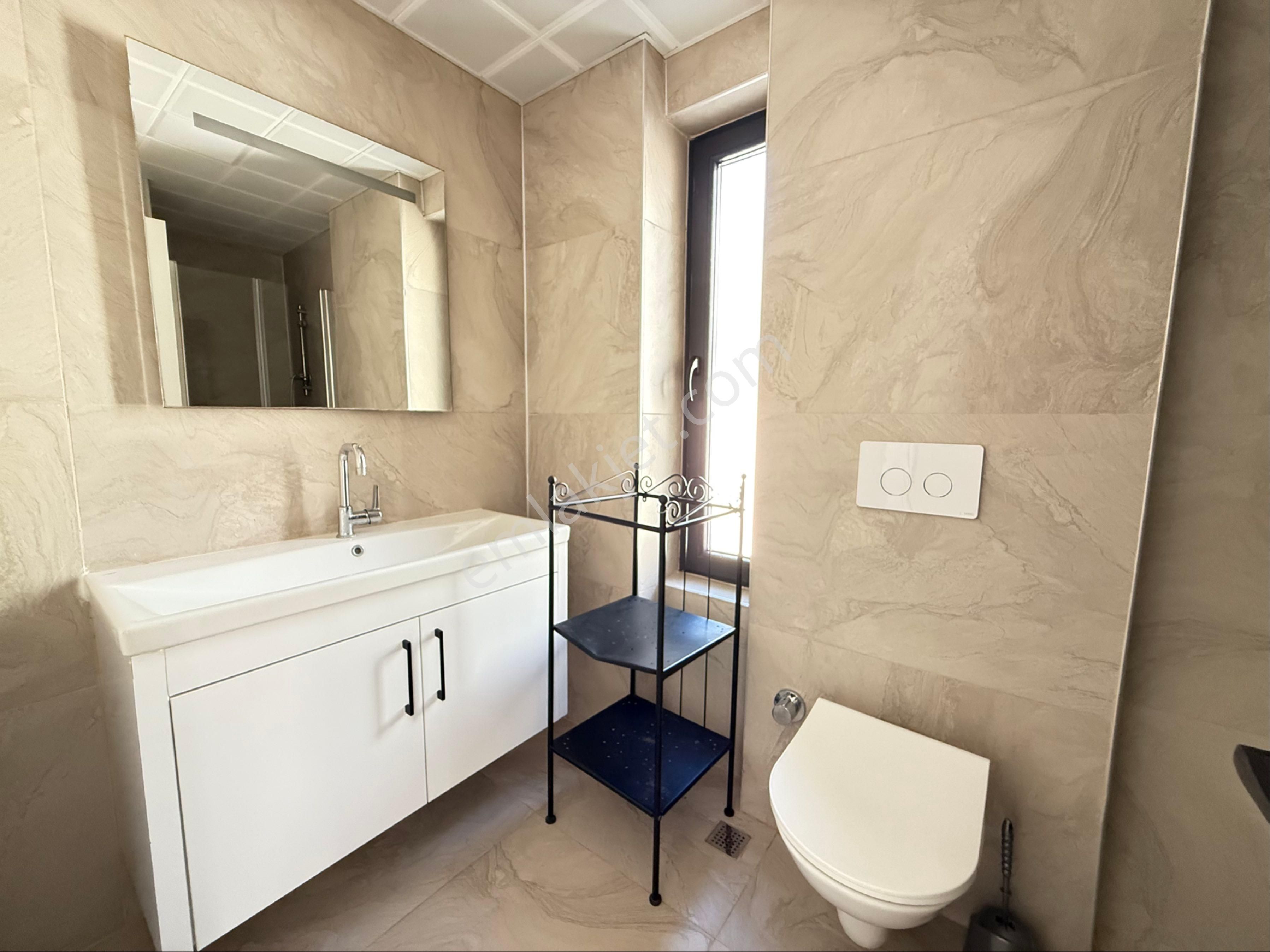 İris Adabükü Sitesi’nde Deniz Ve Orman Manzarali 2+1 Üst Kat Daire - Görsel 8