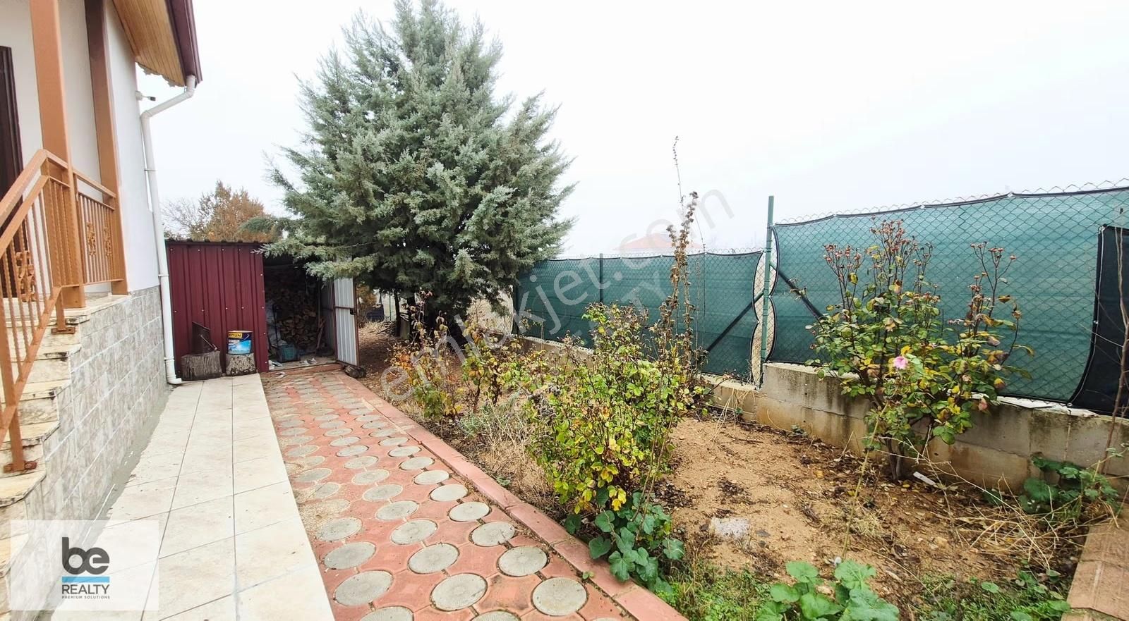 Korkuteli Bozovada Satılık Büyük Bahçeli Villa - Görsel 16