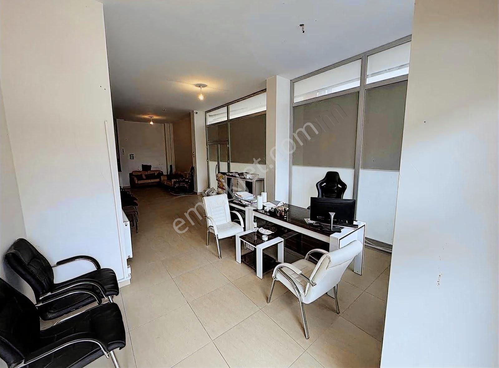 Sarıgazi Metro Yakını 135m² Köşe Dükkan Boş Ve Hemen Teslim - Görsel 13