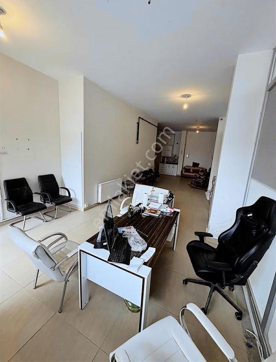 Sarıgazi Metro Yakını 135m² Köşe Dükkan Boş Ve Hemen Teslim - Görsel 26