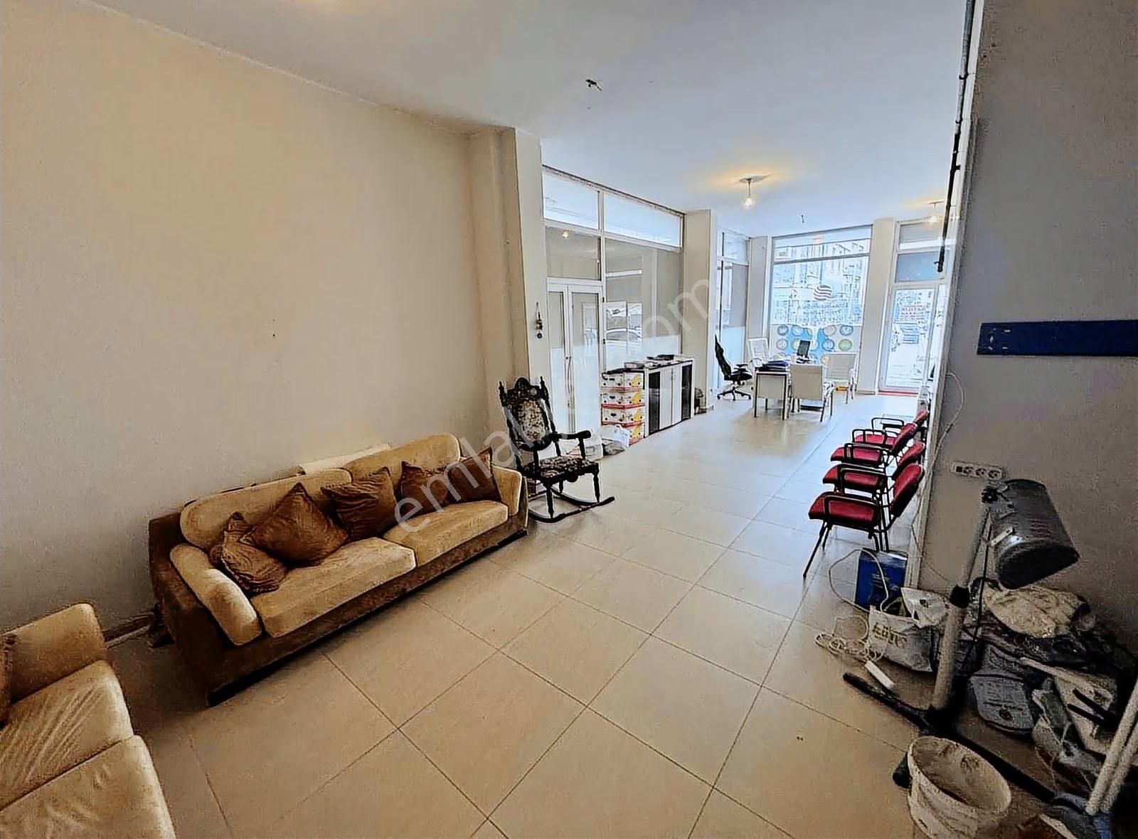 Sarıgazi Metro Yakını 135m² Köşe Dükkan Boş Ve Hemen Teslim - Görsel 21