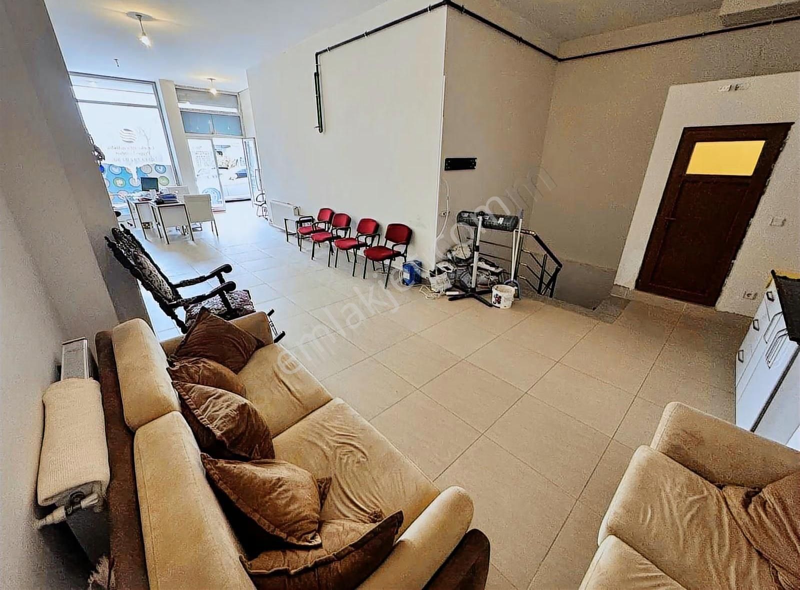 Sarıgazi Metro Yakını 135m² Köşe Dükkan Boş Ve Hemen Teslim - Görsel 20