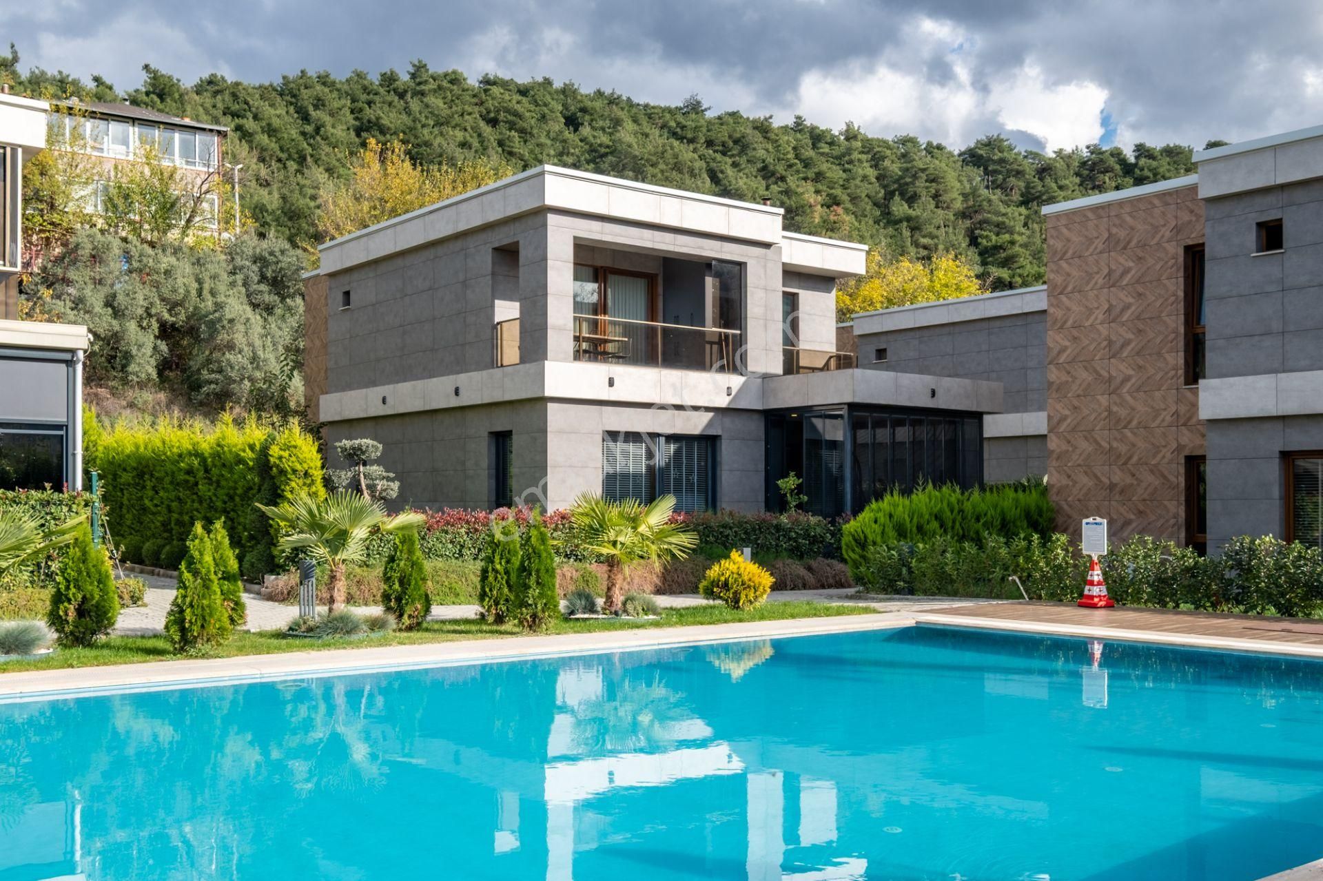 Gümüştepe Dimora Garden| Satılık 4+1 190m² Site İçi Fırsat Villa