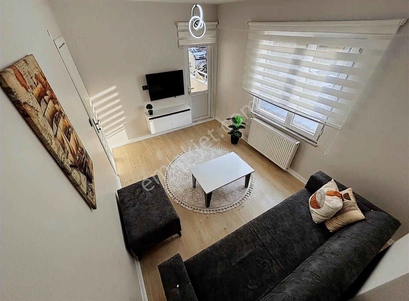 Merkezi Konumda 2+1 Ayrı Mutfaklı Sıfır Eşyalı Daire