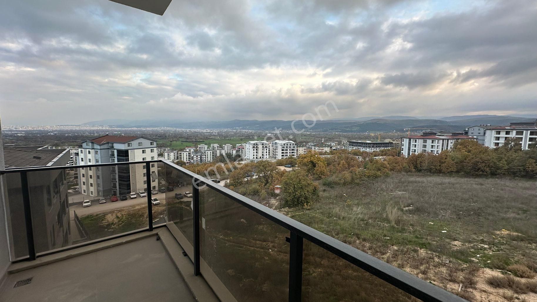 Sade Yeşil Kayapa | Satılık 3+1 Ara Kat 159 M² Manzaralı Daire - Görsel 14