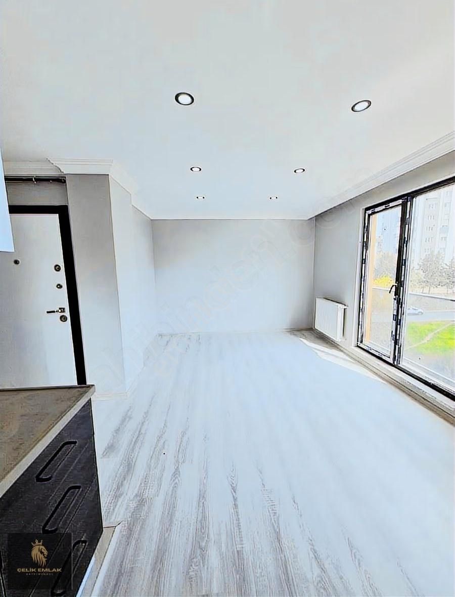 Ümraniye Cadde Üzeri Metro 5 Dakika - Görsel 20