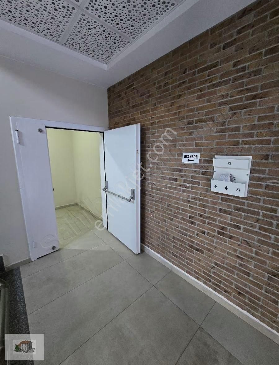 Konak Hastanesi Cad.üzerinde Kiralık İş Yeri. - Görsel 19