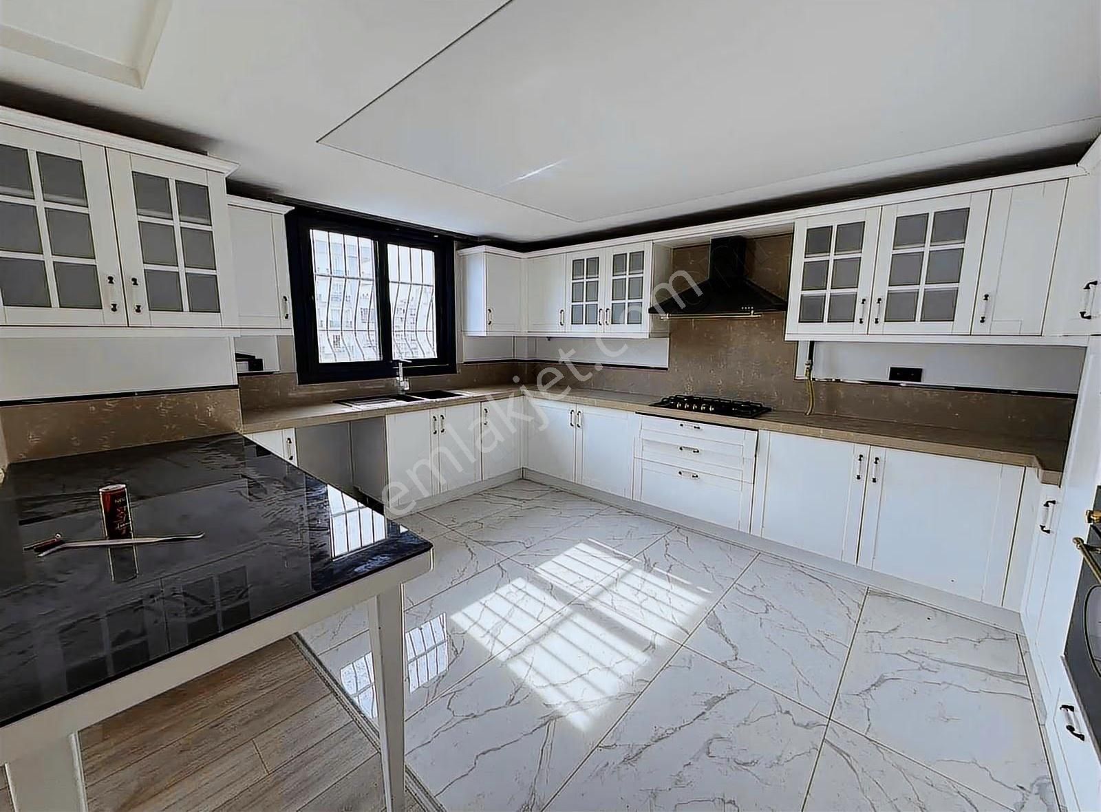 Kur Gruptan Ultra Lüx Sosyal Donatılı 4+1 Satılık Daire